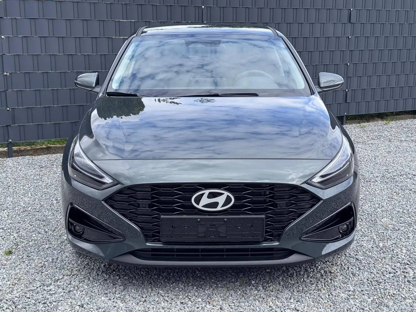 Hyundai i30 Family HB Smart Paket 2026 85 kW (116 PS), Scha... Grün - 2
