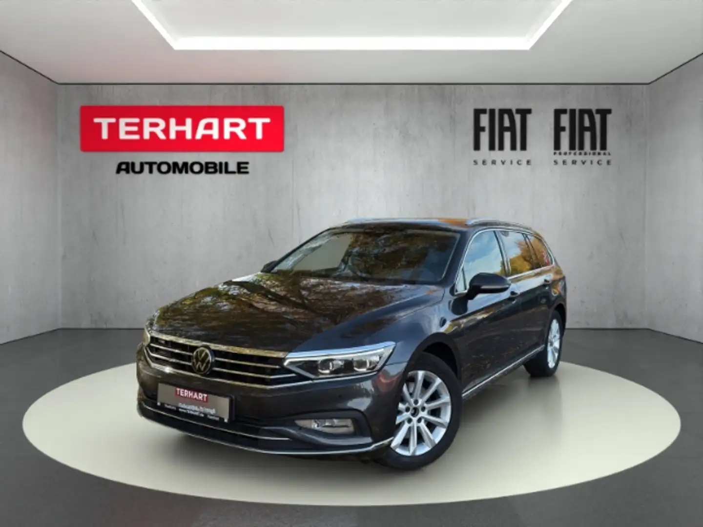 Volkswagen Passat Variant Elegance 2.0 TDI/RFK/AHK/Voll-LED/17-Zoll/Navi Grau - 1