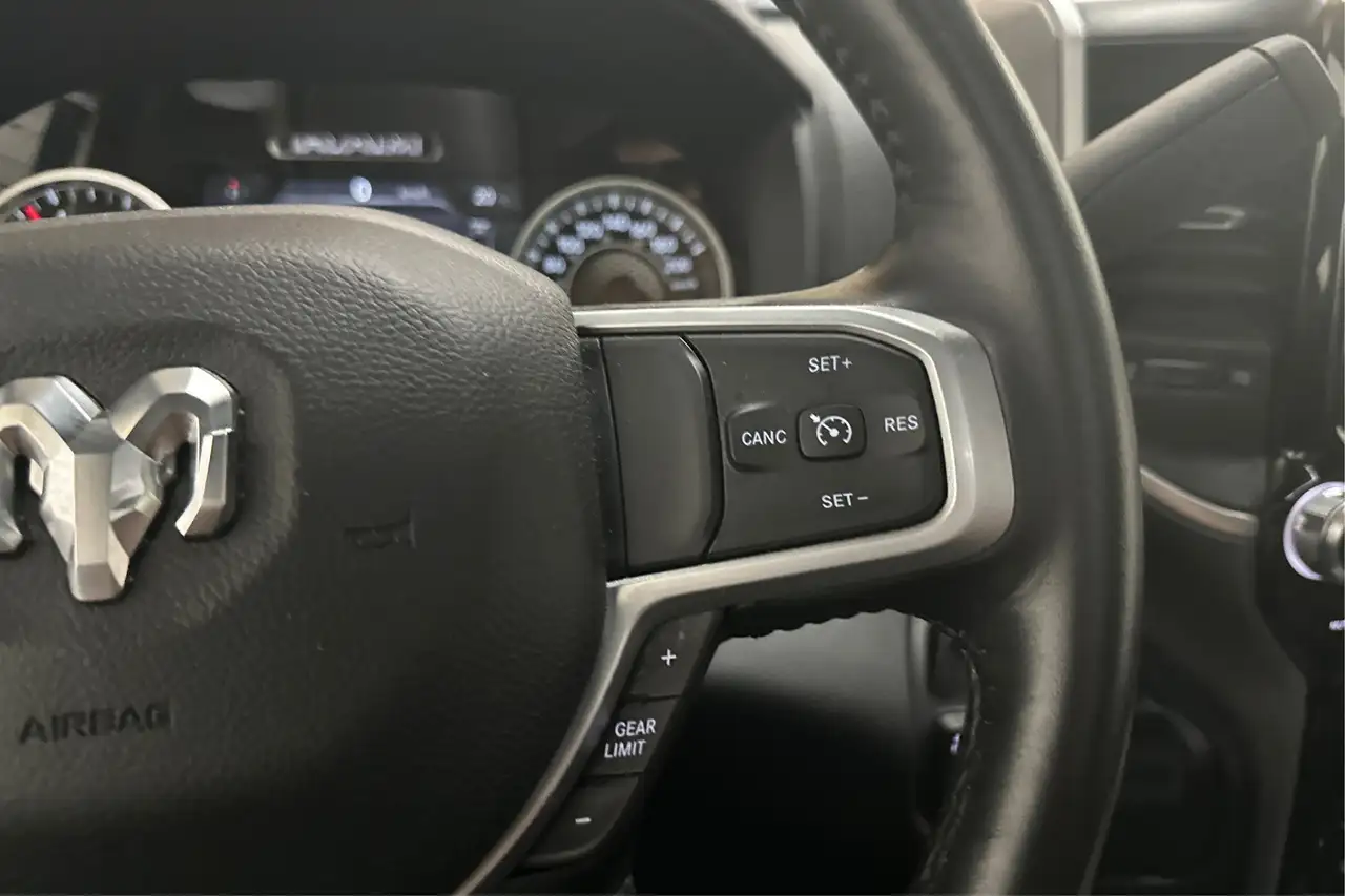 RAM 2500 снимка RAM 2500