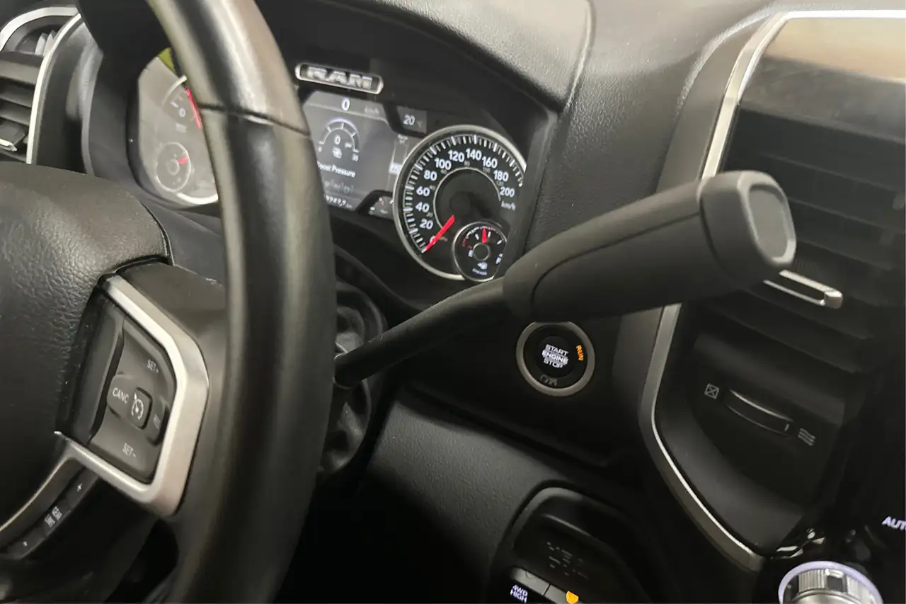 RAM 2500 снимка RAM 2500