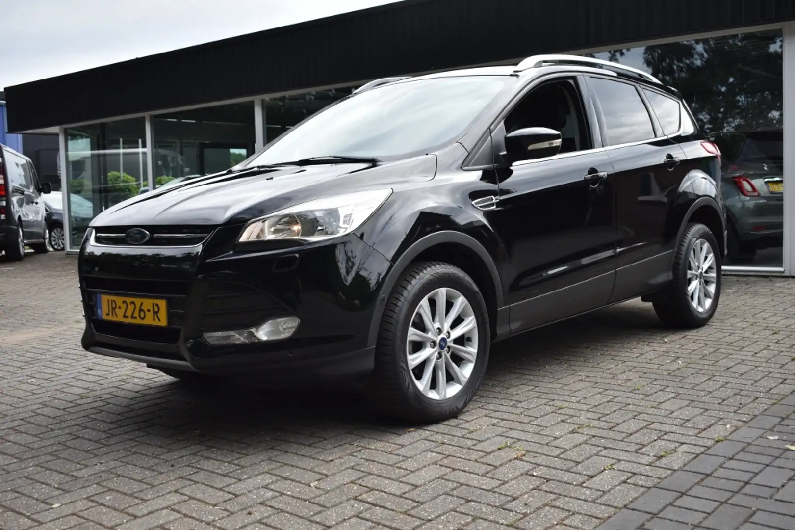 Ford Kuga 1.5 Titanium+Stylingpack CAMERA CRUISE NAVI PDC CL Zwart - 1