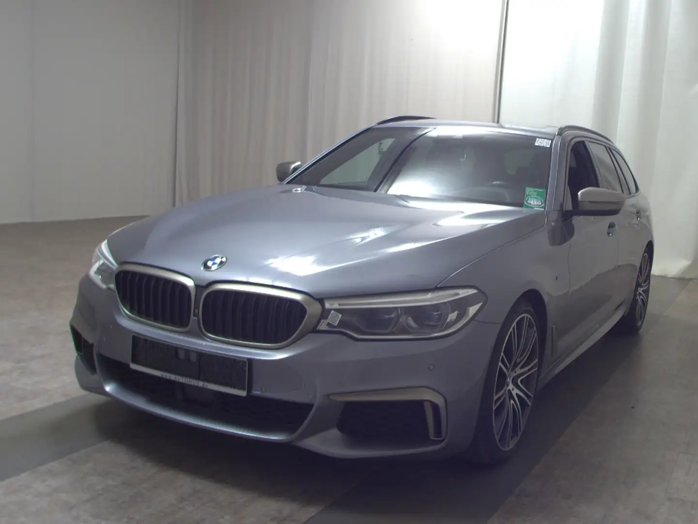 BMW M550 Touring xDr Leder Navi Pano LED LC prof HuD Blau - 2