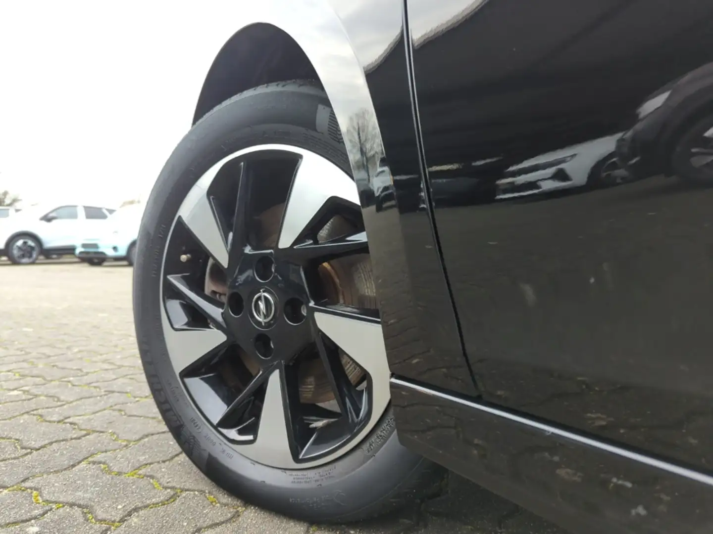 Opel Corsa-e Elegance +11kW Charger+Navi+LED+Sitzhzg.+Lenkradhz Schwarz - 2