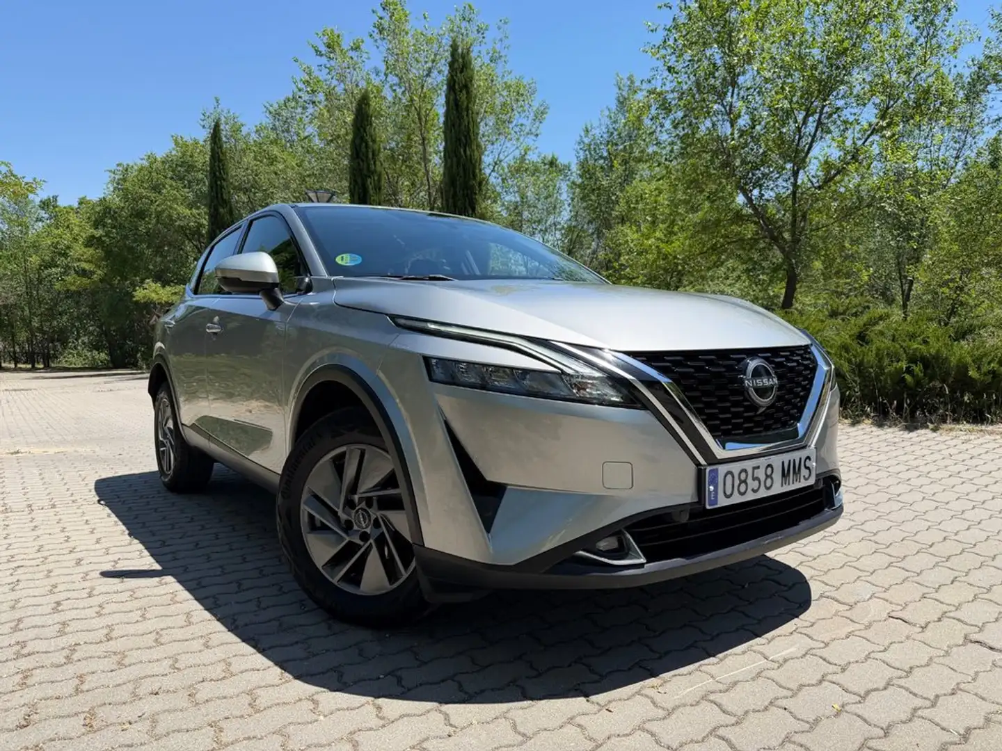 Nissan Qashqai DIG-T 116kW (158CV) mHEV Xtronic Acenta Gris - 2