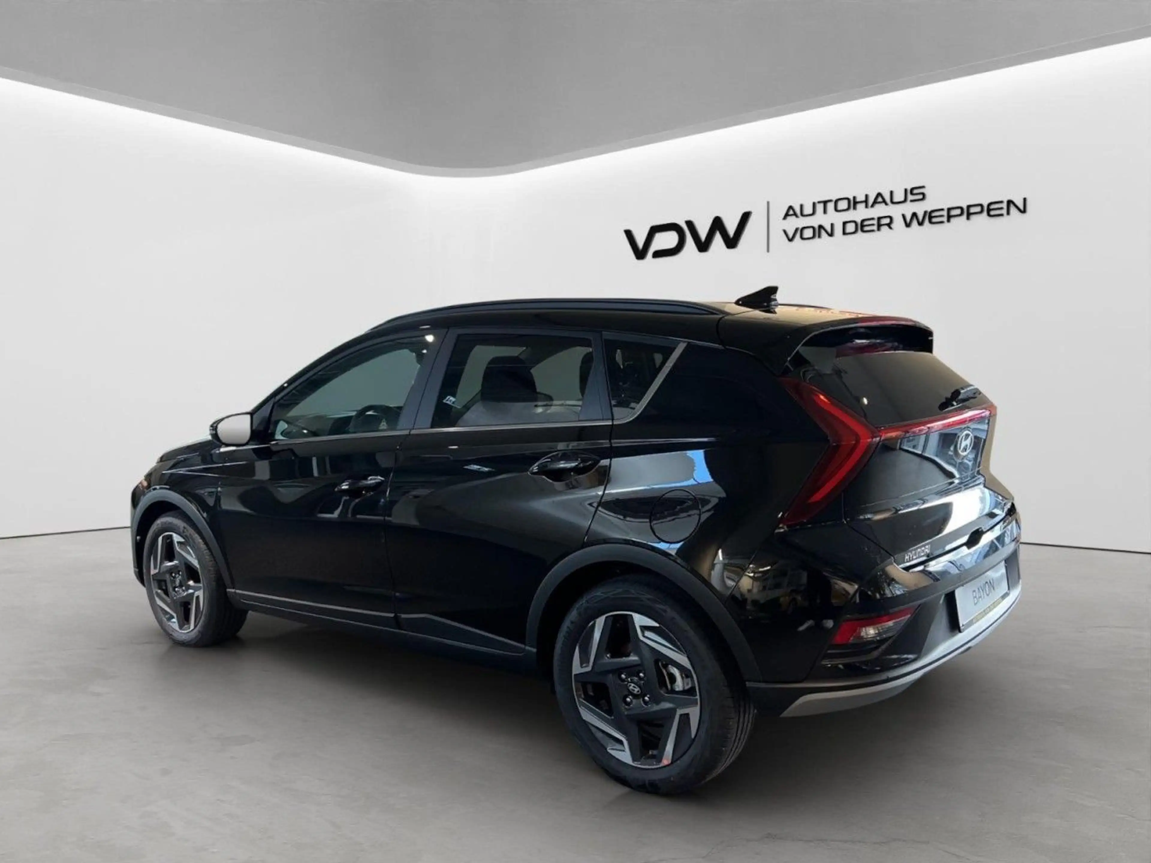 Hyundai BAYON PRIME MIT PDC+BOSE SOUND+SMART KEY U.V.M.! — photo 6