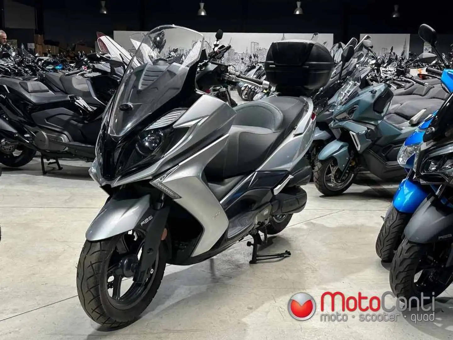 Kymco Downtown 125i ABS Gris - 1