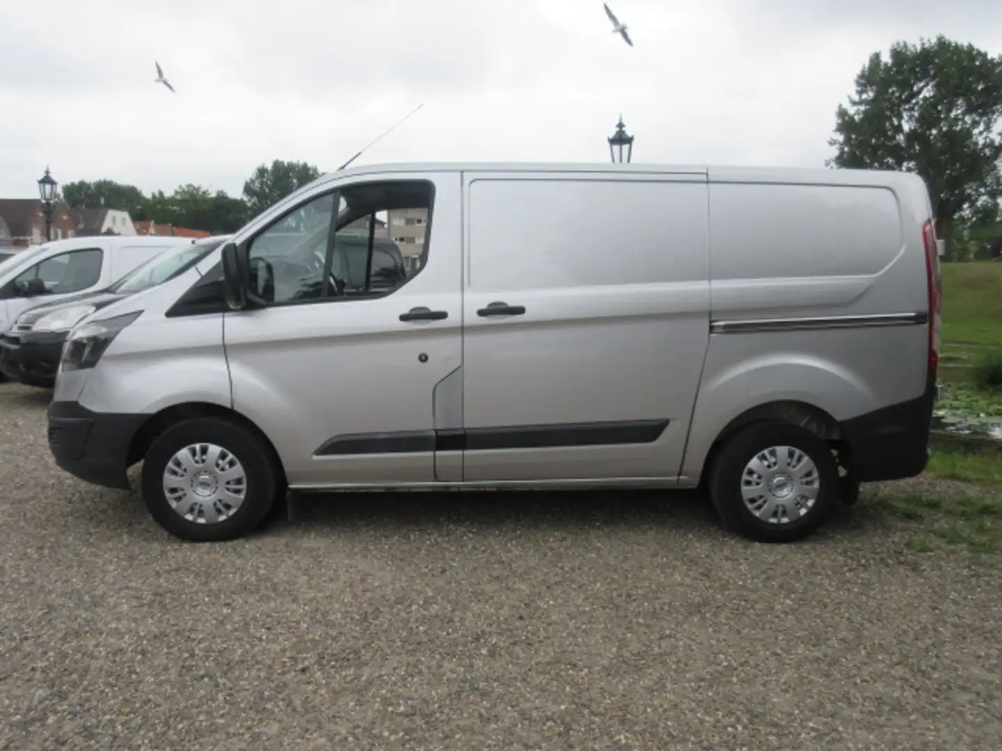 Ford Transit Custom 270 2.2 TDCI L1H1 Ambiente - 3 Zits - 6 Bak Zilver - 2