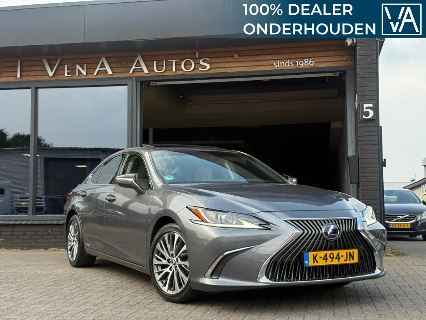 Lexus ES 300 300h Luxury Line | 360 Camera | Stoelkoeling | Grau - 1