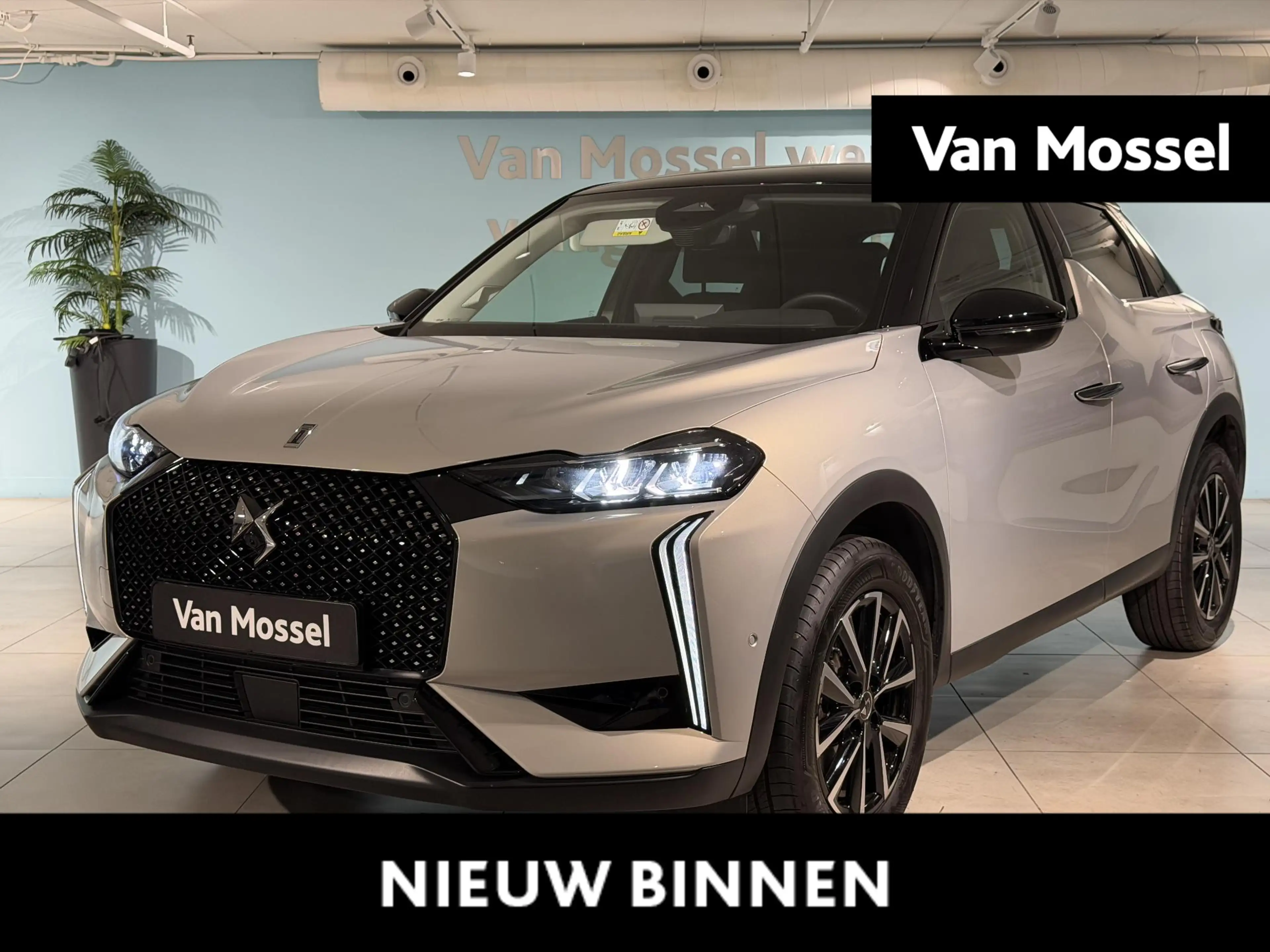 DS Automobiles DS 3 1.2 Hybrid 145 Ligne Business