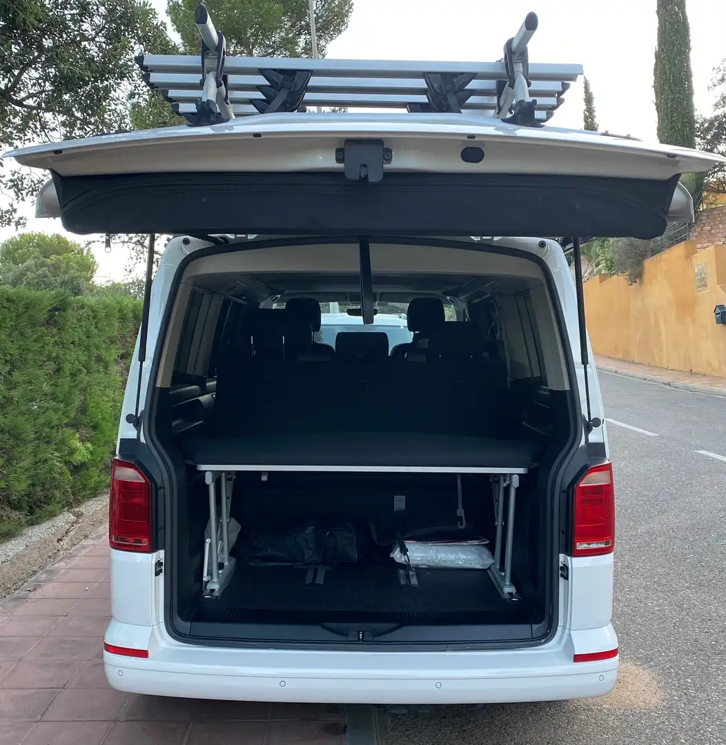 Volkswagen T6 California California 2.0TDI BMT Beach DSG 110kW Beach Bílá - 1