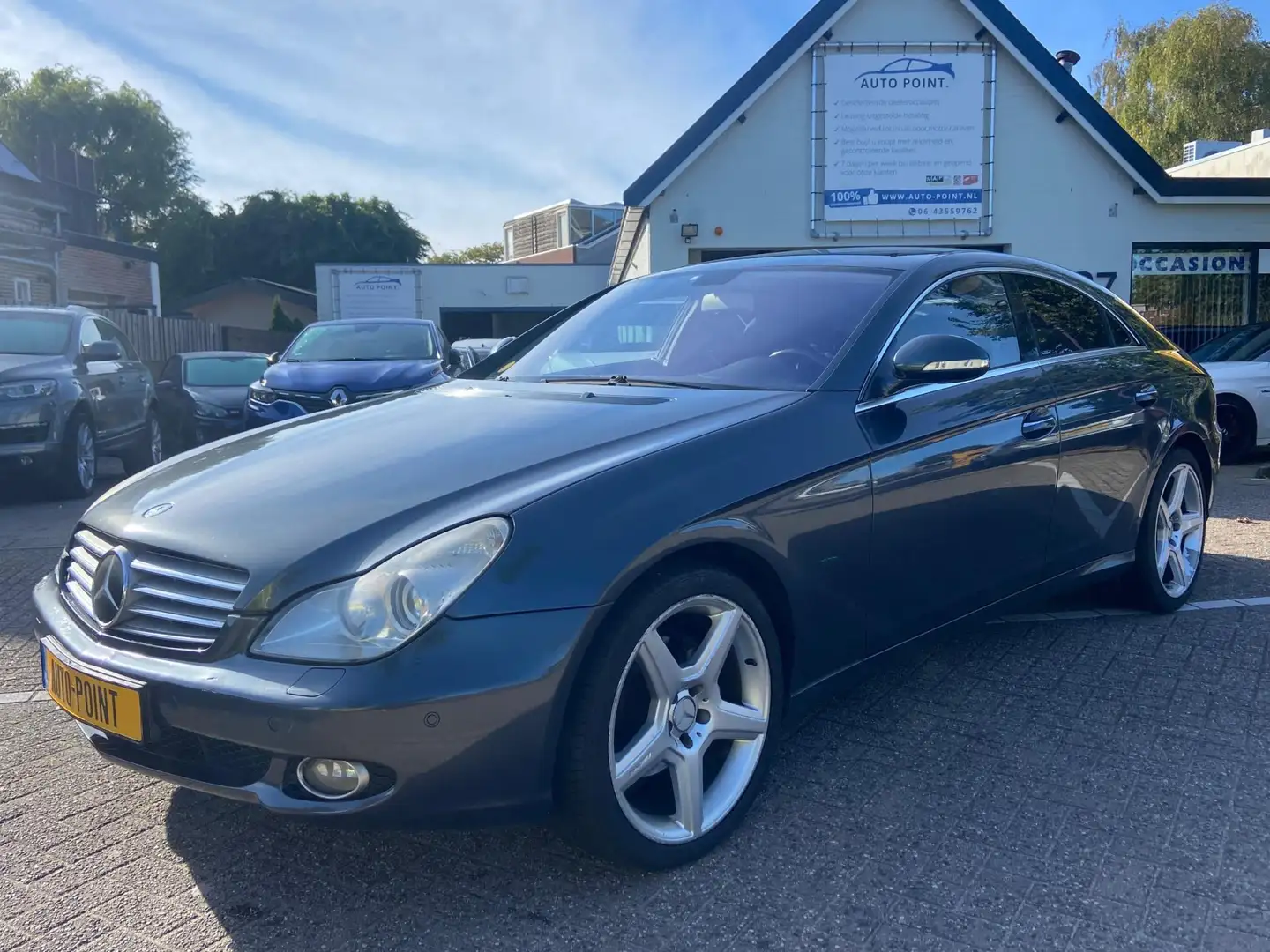 Mercedes-Benz CLS 320 CDI AMG/LEDER/DISTRONIC/APK Grijs - 1