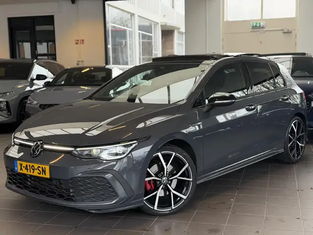 Volkswagen Golf GTD 2.0 TDI / Leder / Pano / Head-up /