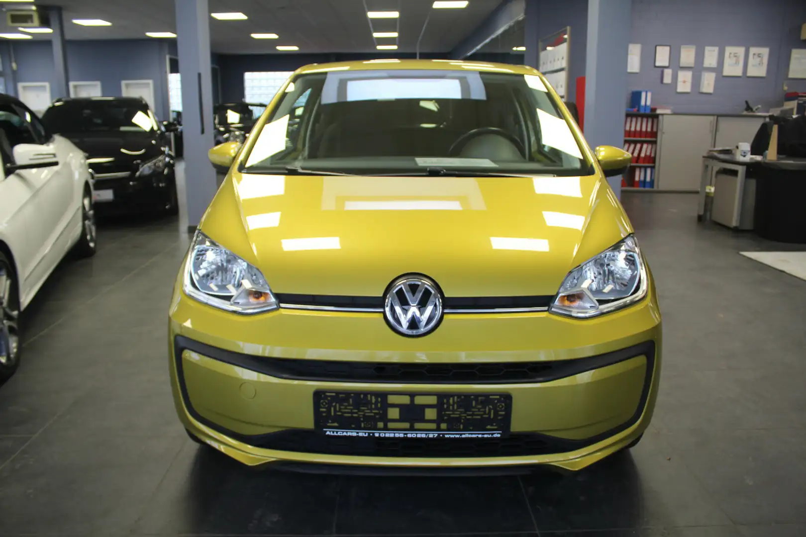 Volkswagen up! sound up! Yellow - 2