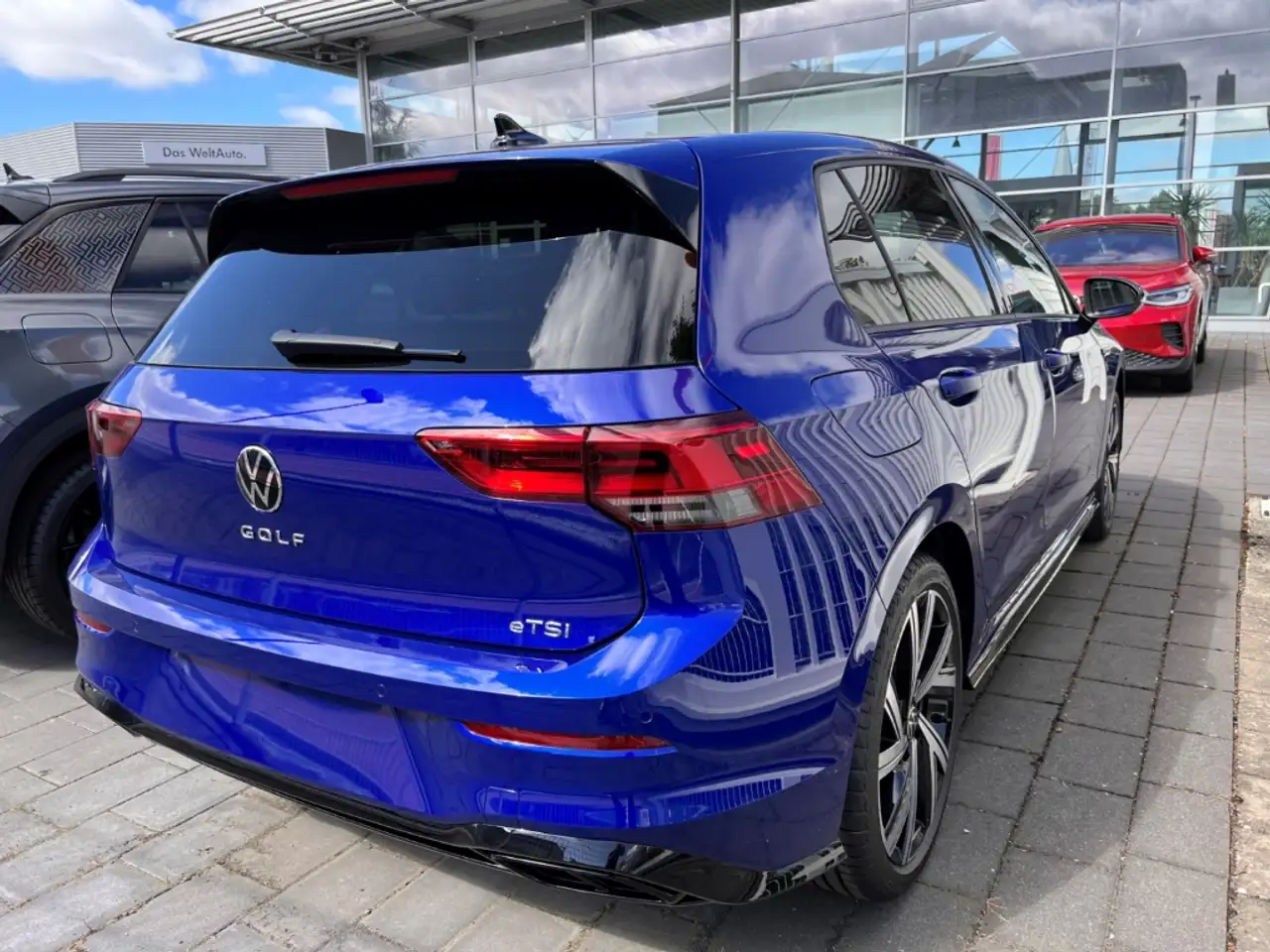 Volkswagen Golf VIII R-Line eTSI 1.5 LED Navi Kurvenlicht ACC Park 13