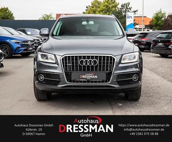 Audi Q5 view 2