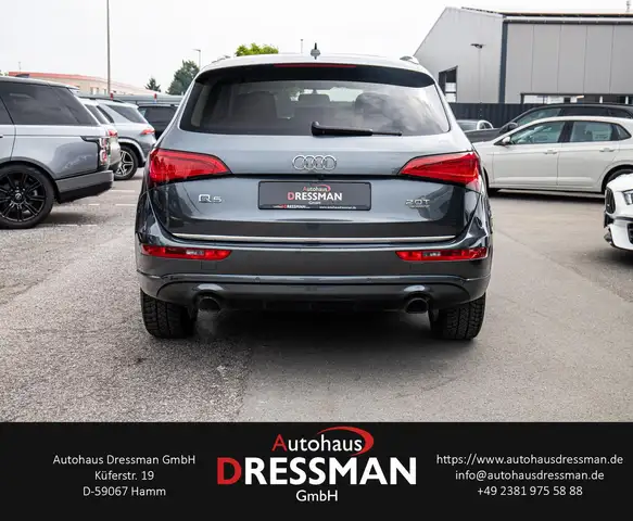 Audi Q5 view 5