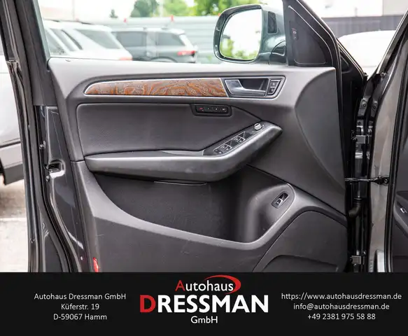 Audi Q5 view 8