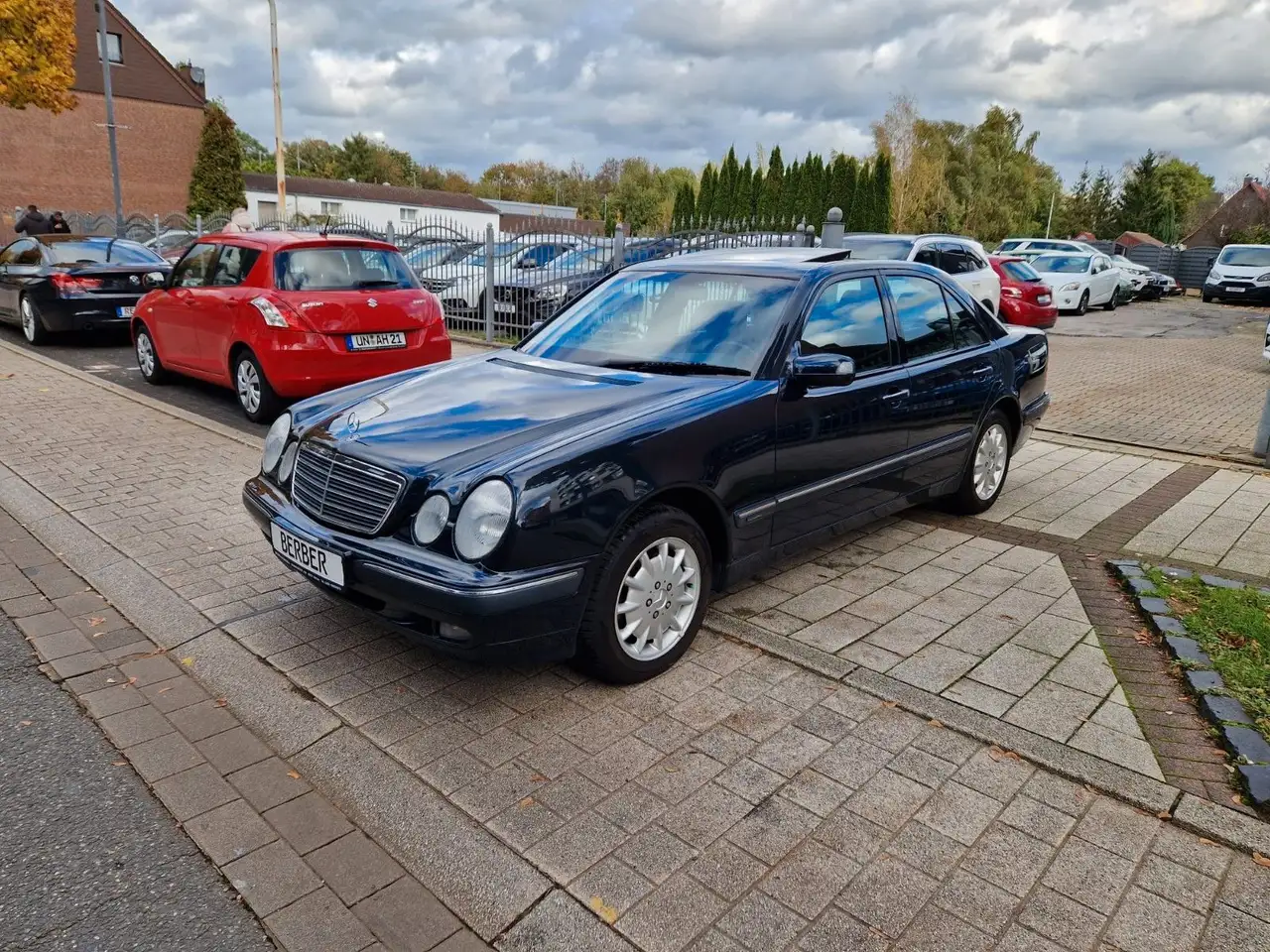Mercedes-Benz E 280