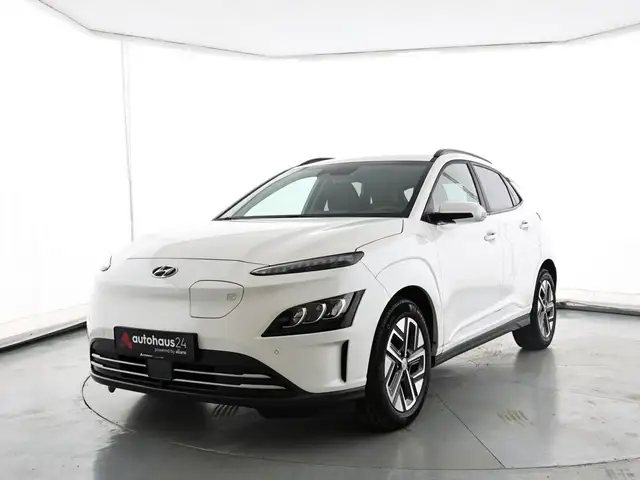 Hyundai Kona view 3