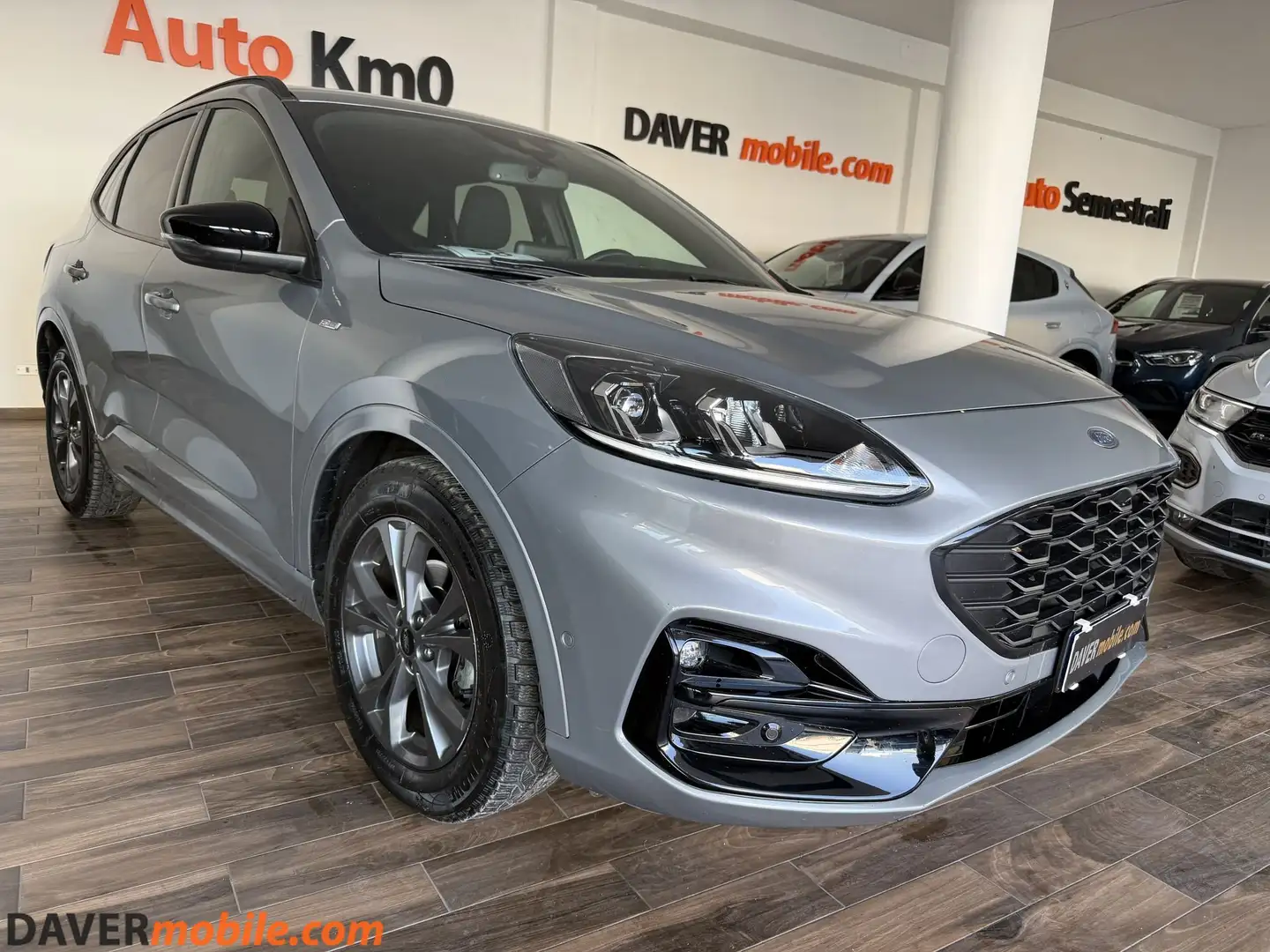 Ford Kuga 2.0 EcoBlue Hybrid 150 CV 2WD ST-Line hybrid Grigio - 1
