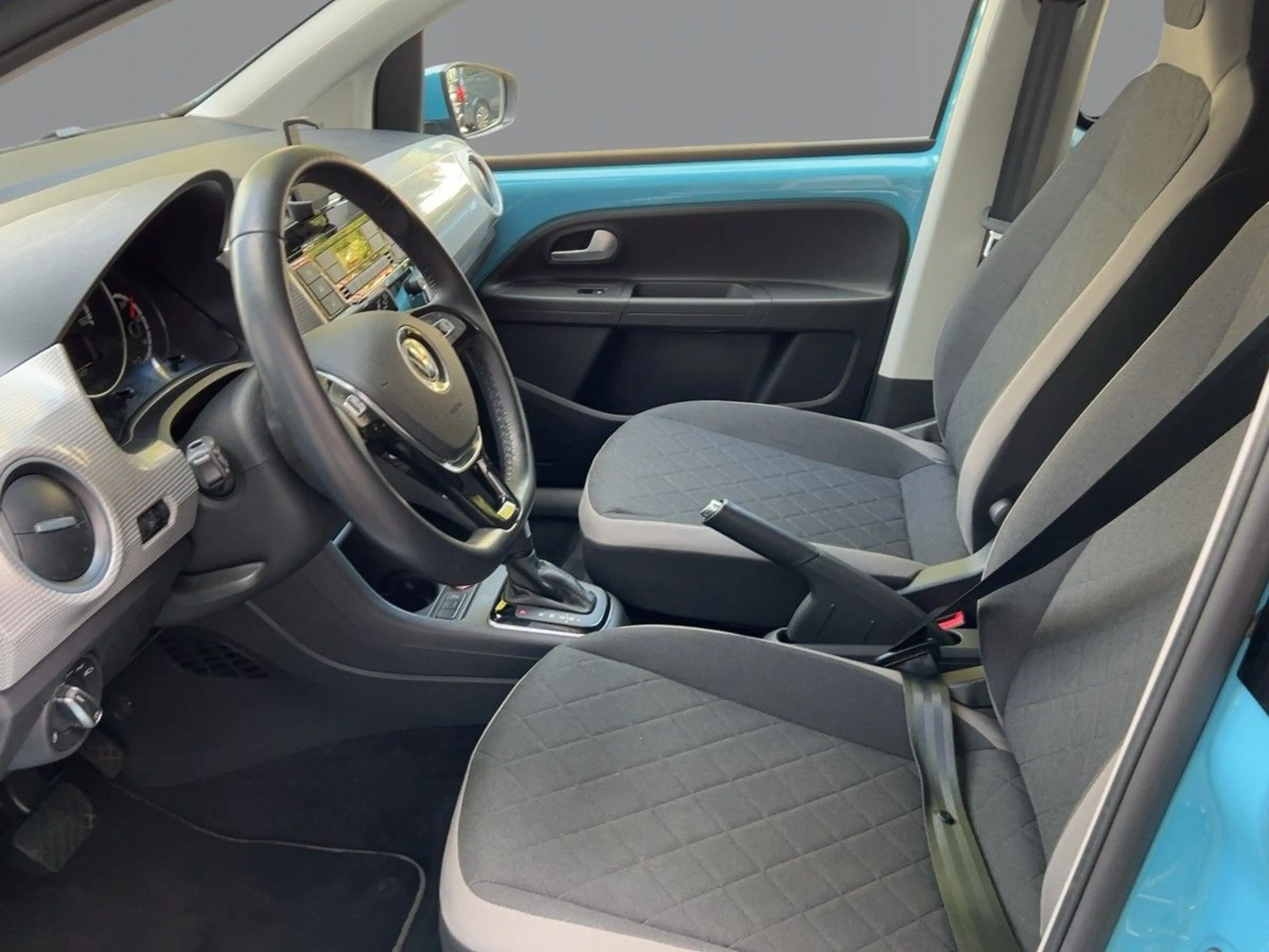 Volkswagen e-up! Style Plus Sitzheizung Rückfahrkamera LED — photo 9