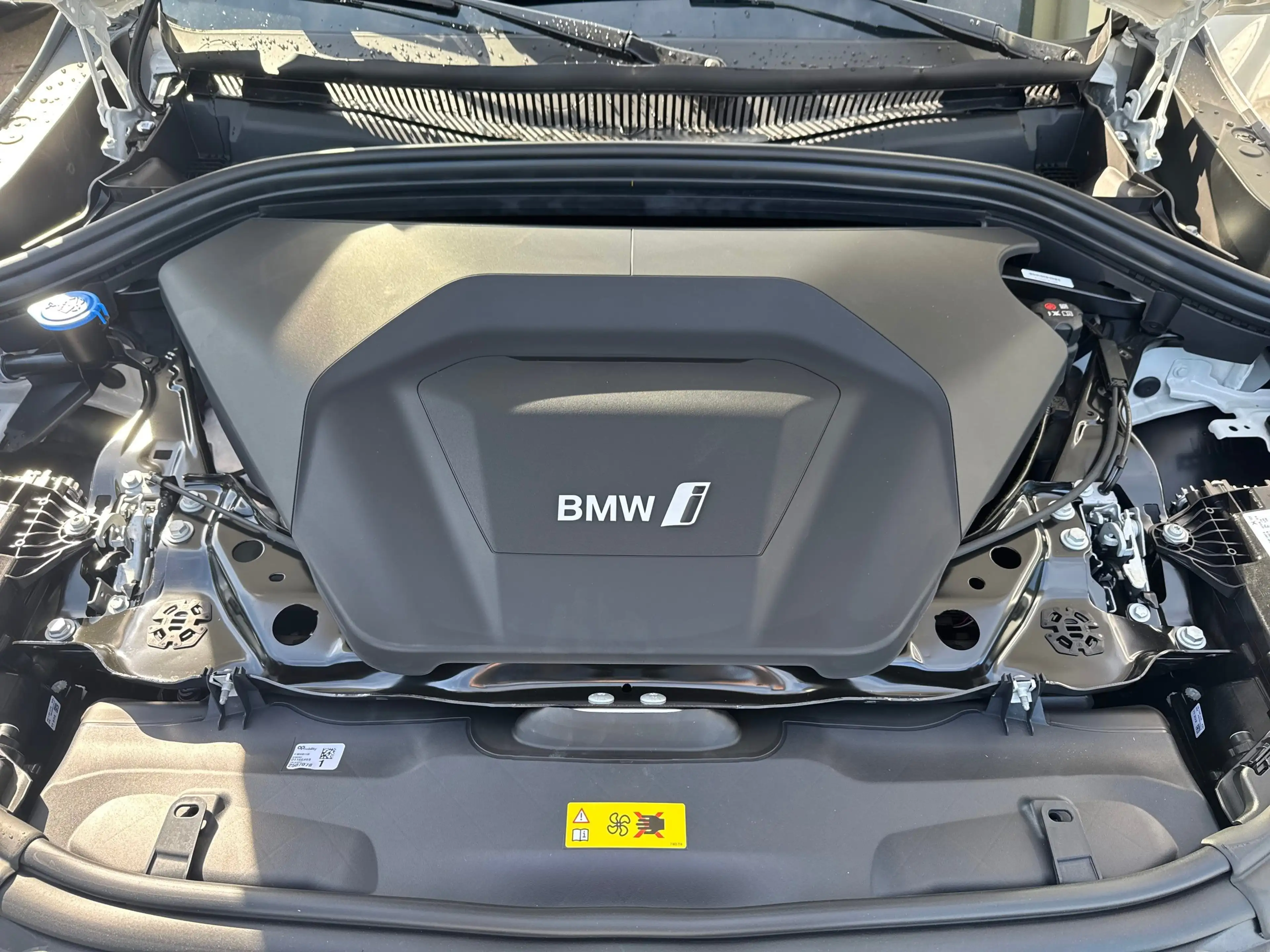 BMW iX2 xDrive30 M Sportpaket DAB LED Komfortzg. — photo 15