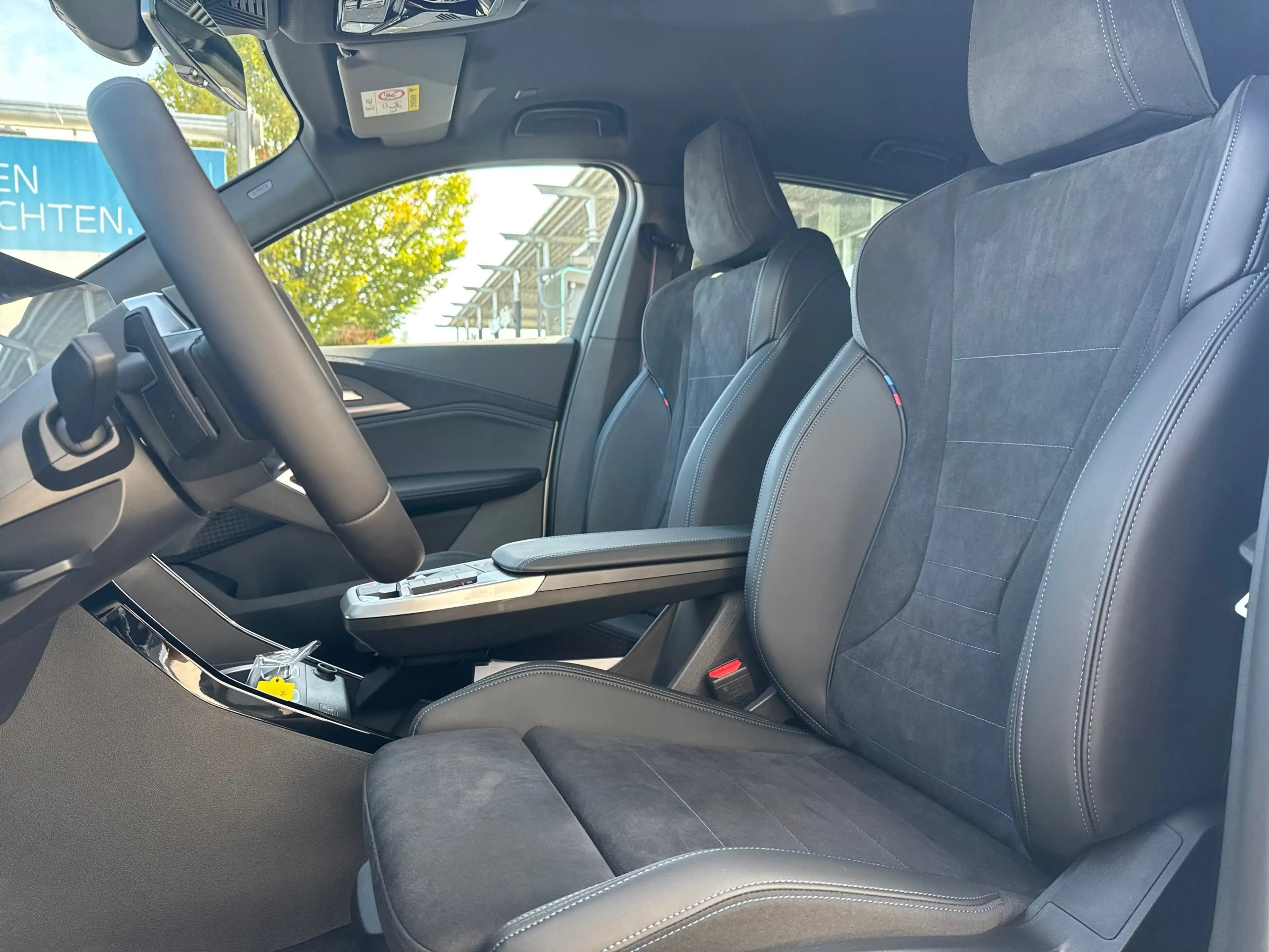 BMW iX2 xDrive30 M Sportpaket DAB LED Komfortzg. — photo 5