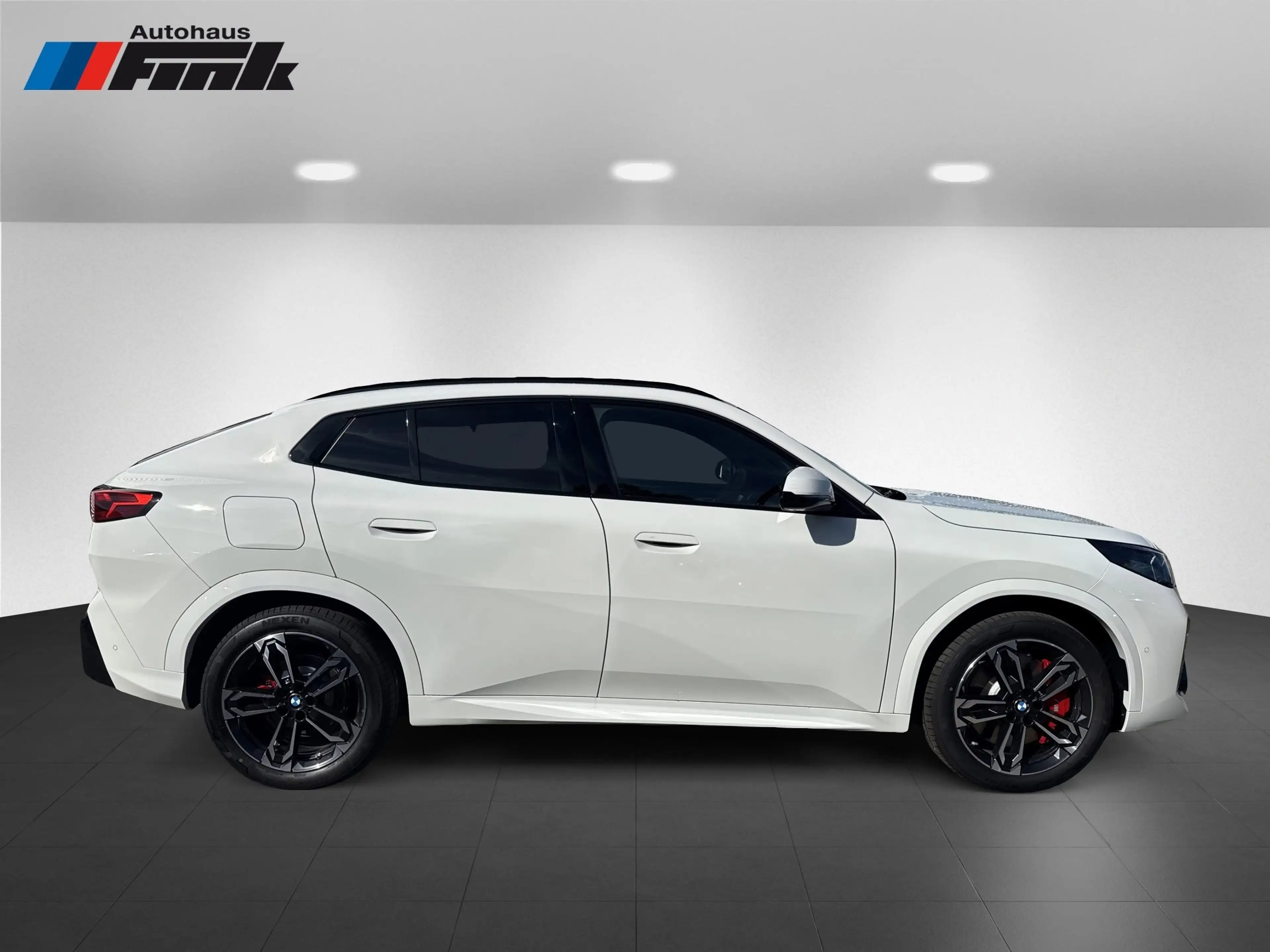 BMW iX2 xDrive30 M Sportpaket DAB LED Komfortzg. — photo 11