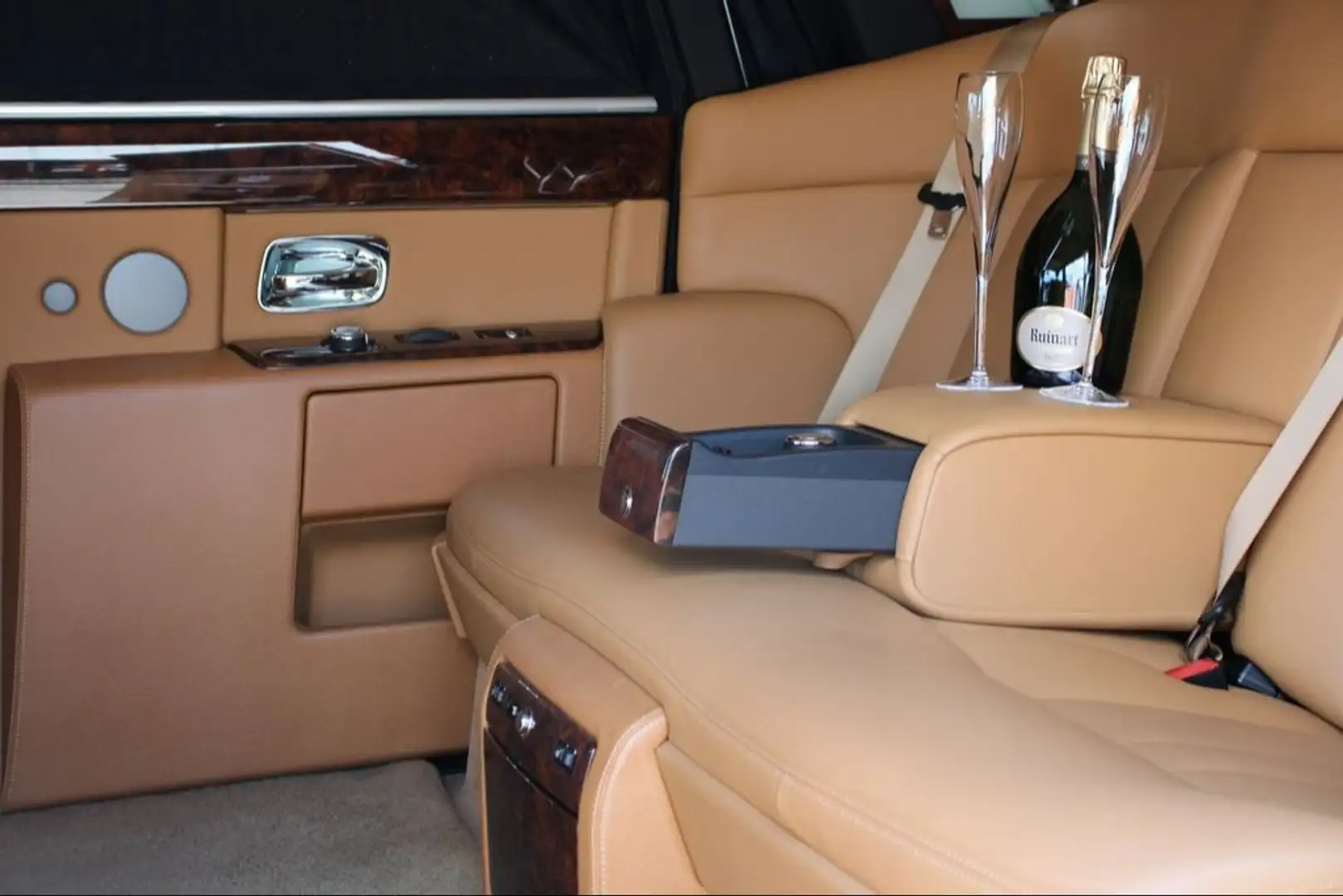 Rolls-Royce Phantom 6.7 V12 EWB Nero - 1
