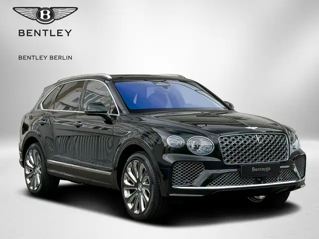 Bentley Bentayga view 3