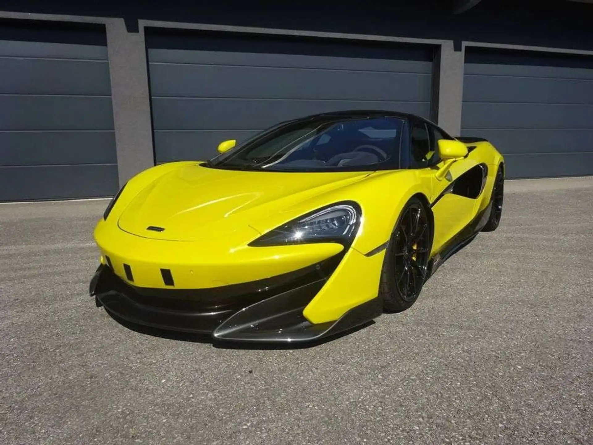 맥라렌 600LT 2020 노랑 사진 6