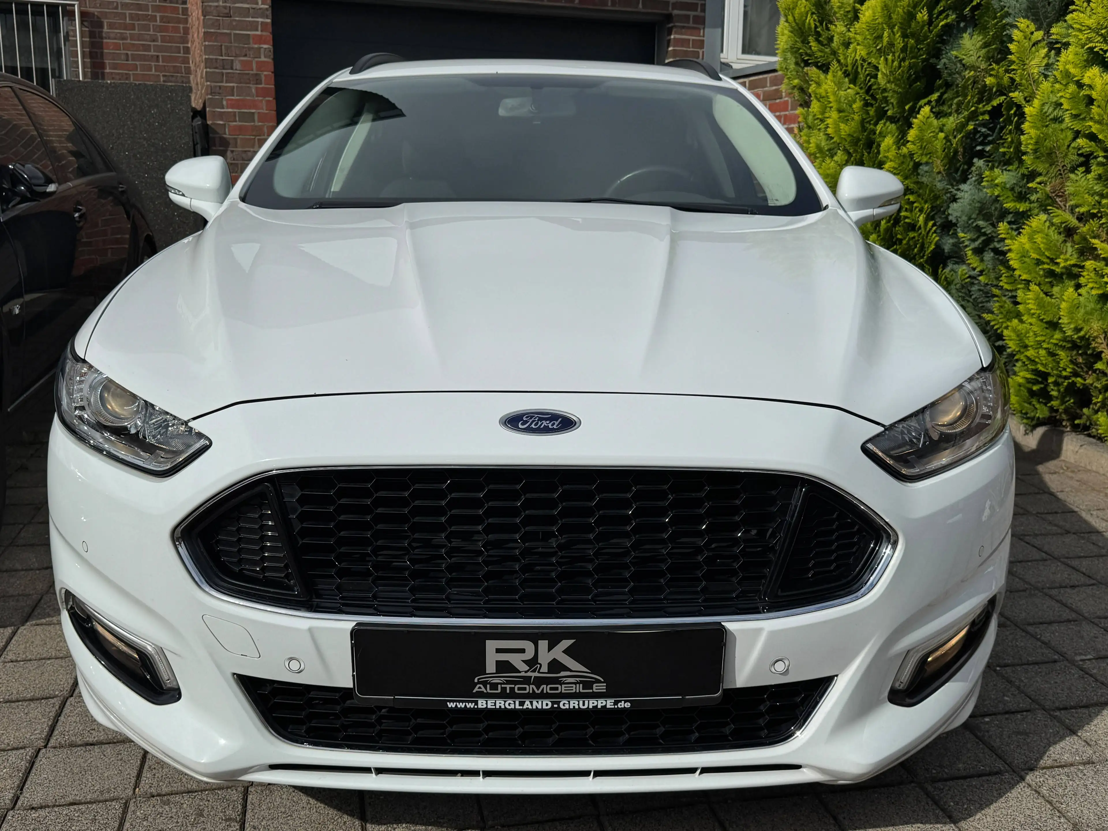 Ford Mondeo ST-Line Automatik/sehr gepflegt — photo 2