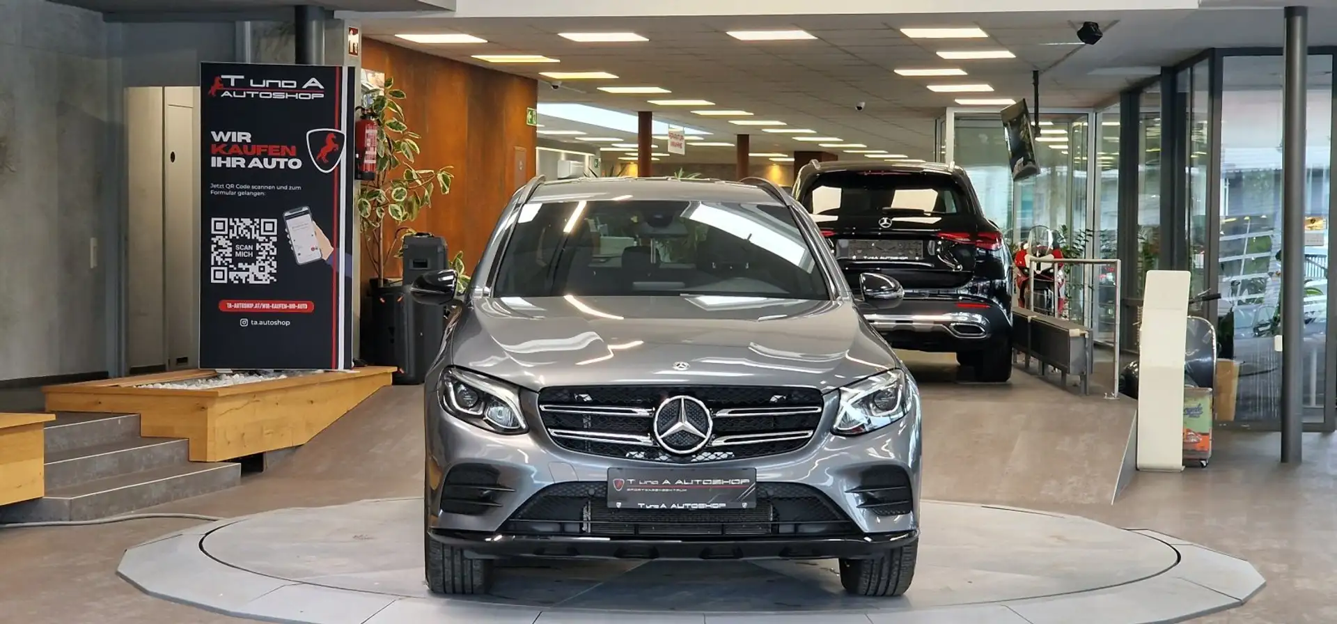 Mercedes-Benz GLC 250 4Matic Aut. *18Zoll*Dachreling*LED-High Performanc Grau - 2