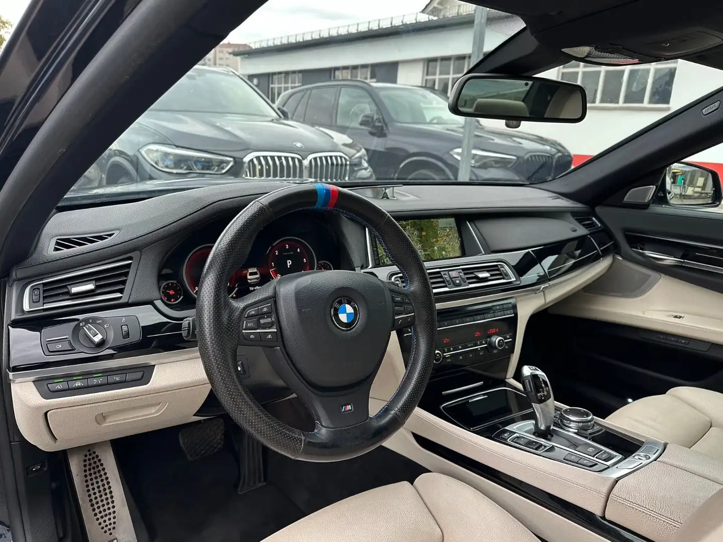 BMW 730 d M Sport ACC*B&O*SoftCl.*360°*Standh.*Dakota Schwarz - 2