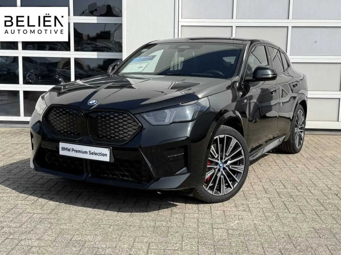 BMW iX2 M Pack Fekete - 1