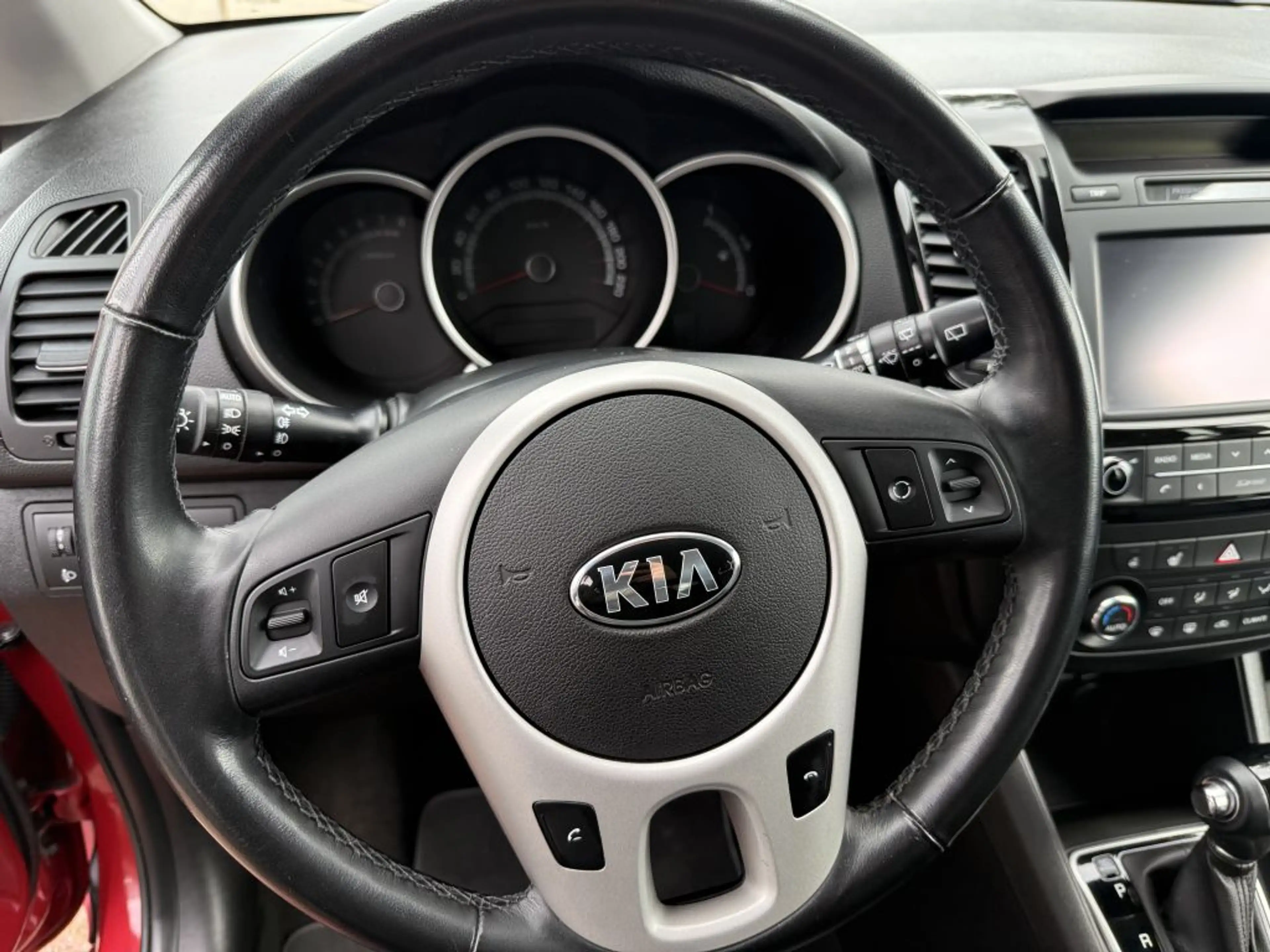Kia Venga 1.6 CVVT Automatik Dream-Team Edition — photo 8
