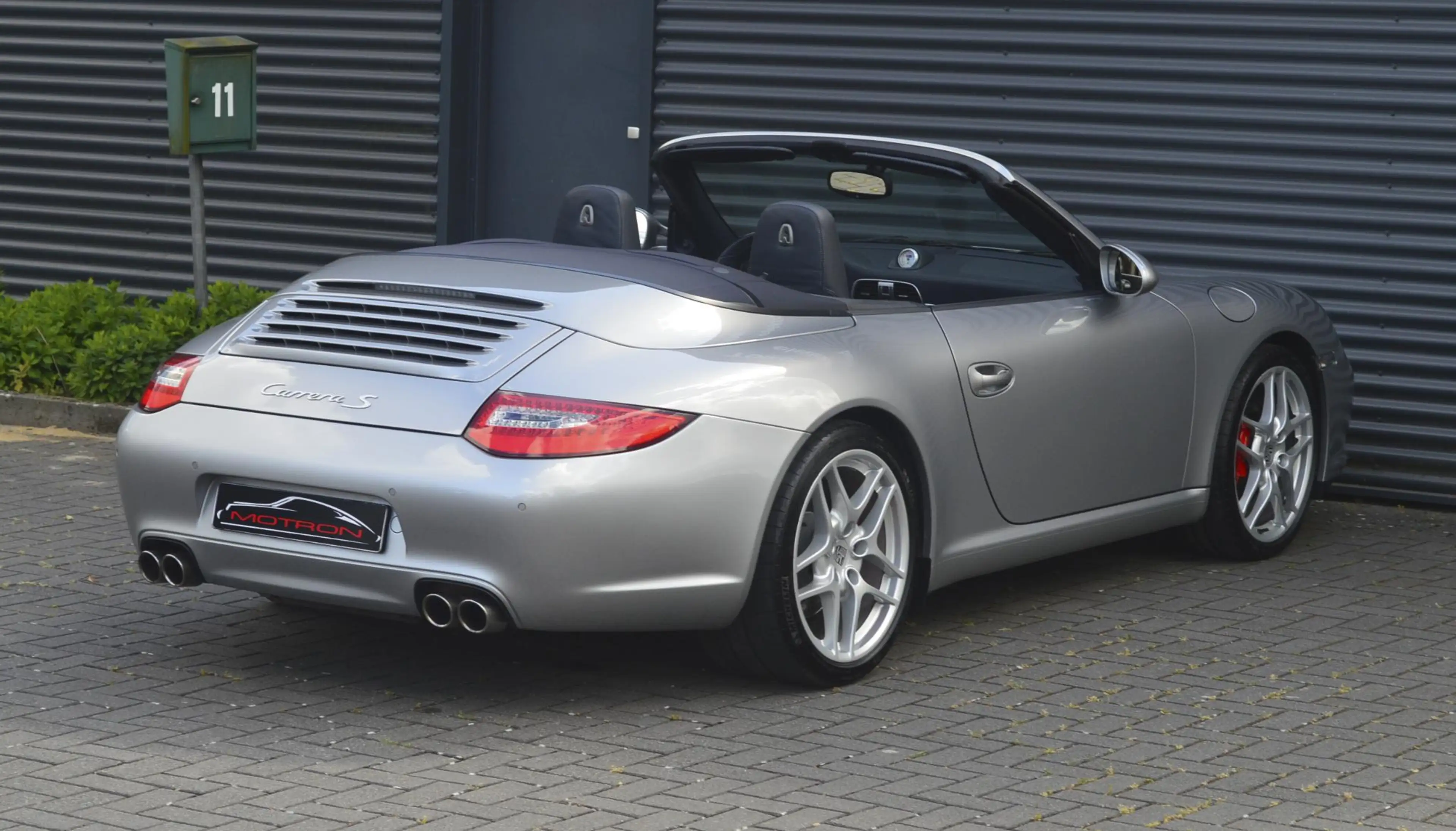 Porsche 997 997.2 3.8 Carrera S Cabriolet — photo 9