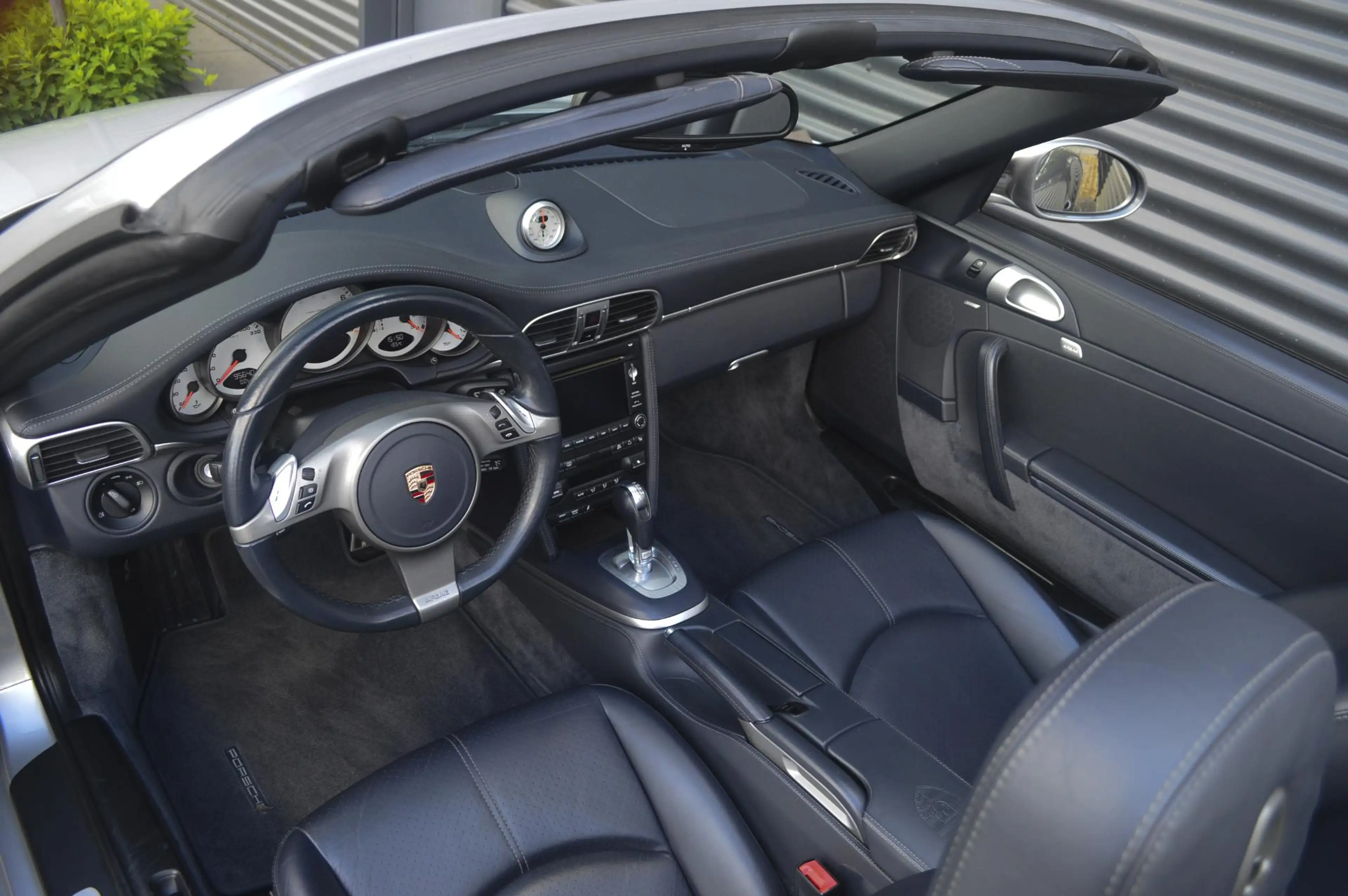 Porsche 997 997.2 3.8 Carrera S Cabriolet — photo 14