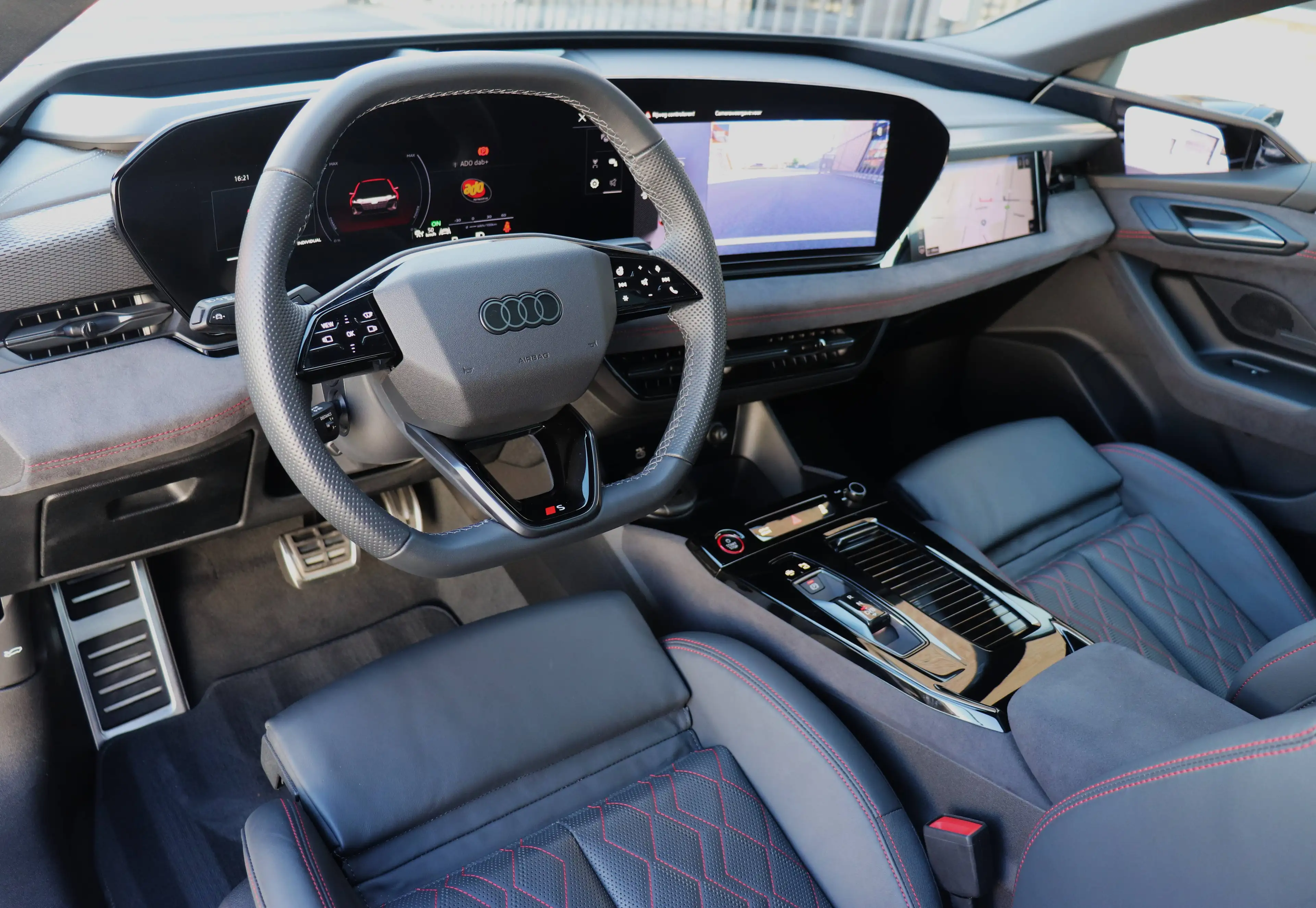Audi S6 e-tron Sportback - Pano/Carbon/B&O/360/S-Seats/Massage/Towbar/SOH=98,2% — photo 6