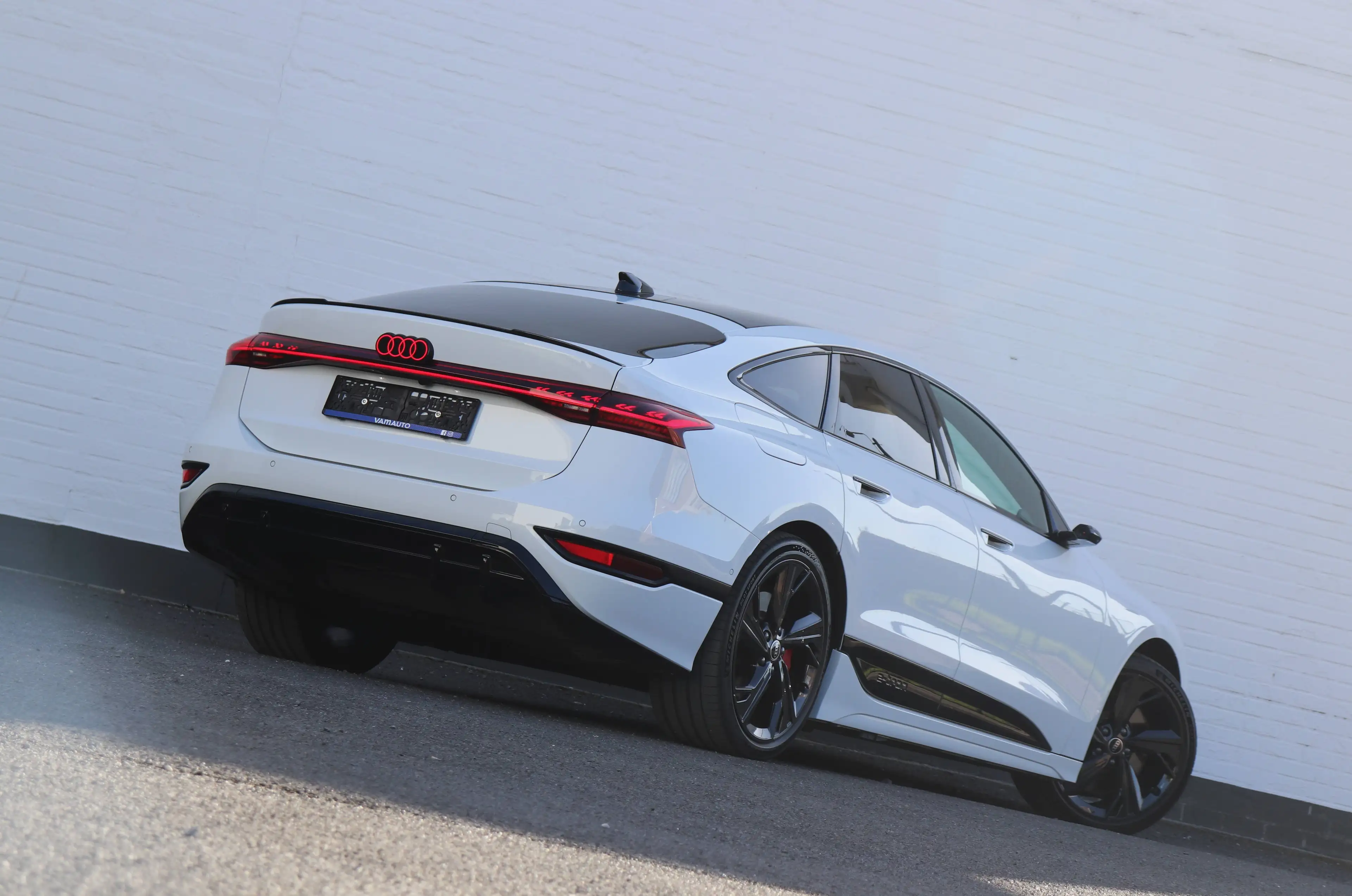 Audi S6 e-tron Sportback - Pano/Carbon/B&O/360/S-Seats/Massage/Towbar/SOH=98,2% — photo 13