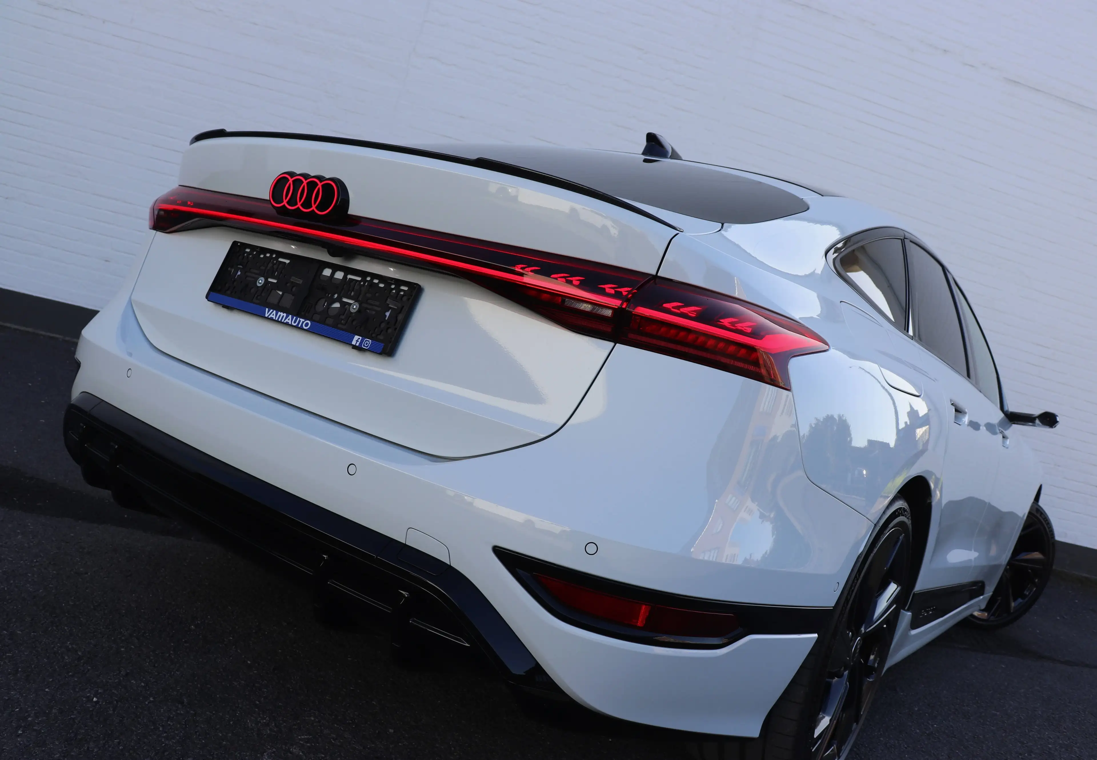 Audi S6 e-tron Sportback - Pano/Carbon/B&O/360/S-Seats/Massage/Towbar/SOH=98,2% — photo 11