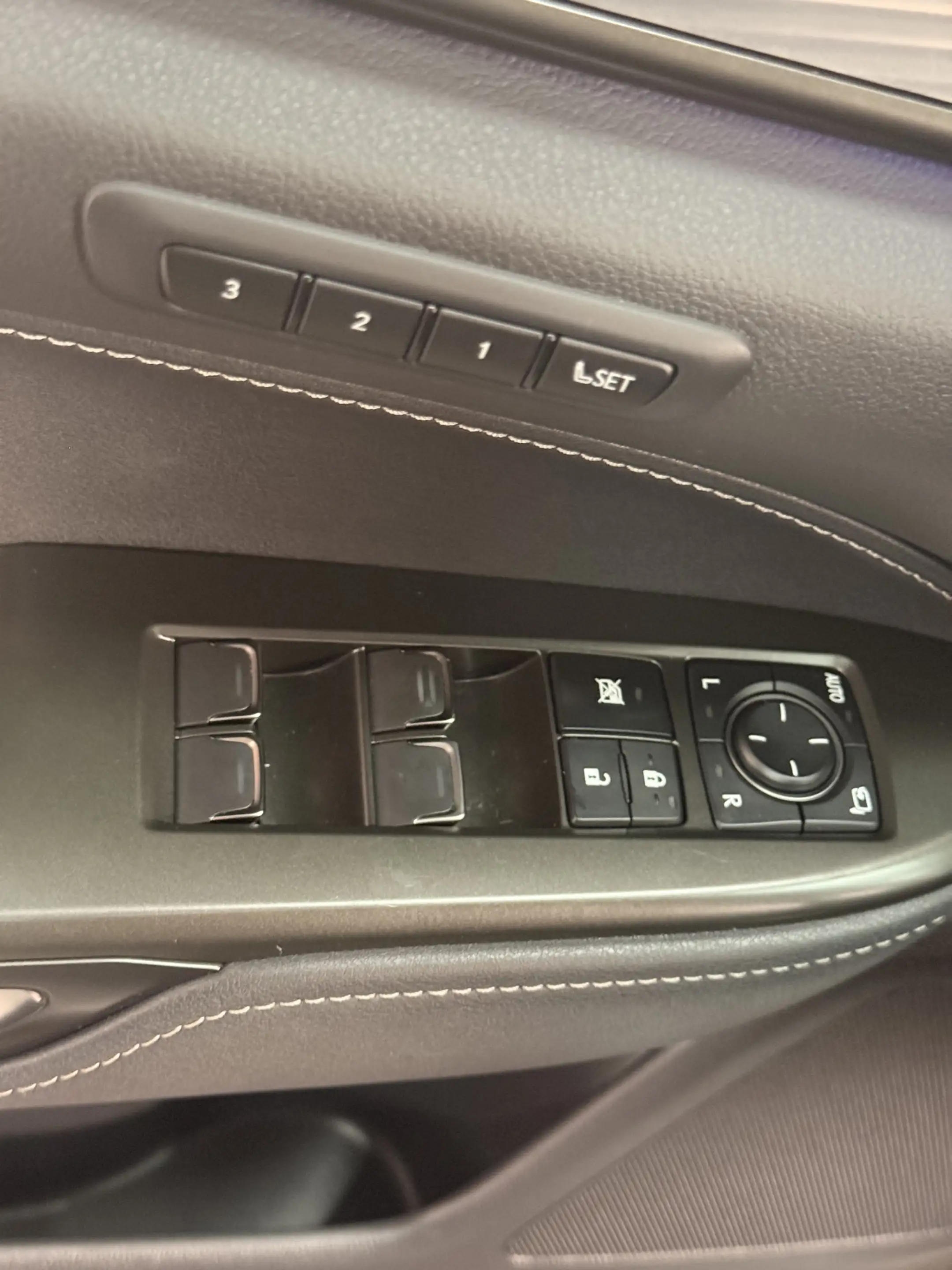 Lexus NX 450h+ AWD F SPORT Line | Afneembare trekhaak | Stoelgehe — photo 9