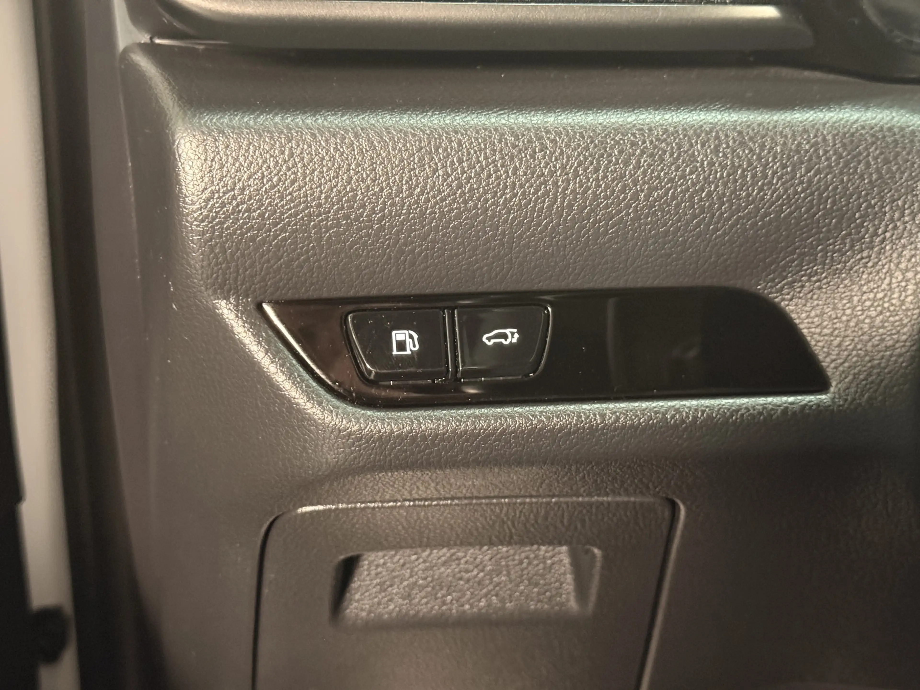 Lexus NX 450h+ AWD F SPORT Line | Afneembare trekhaak | Stoelgehe — photo 12