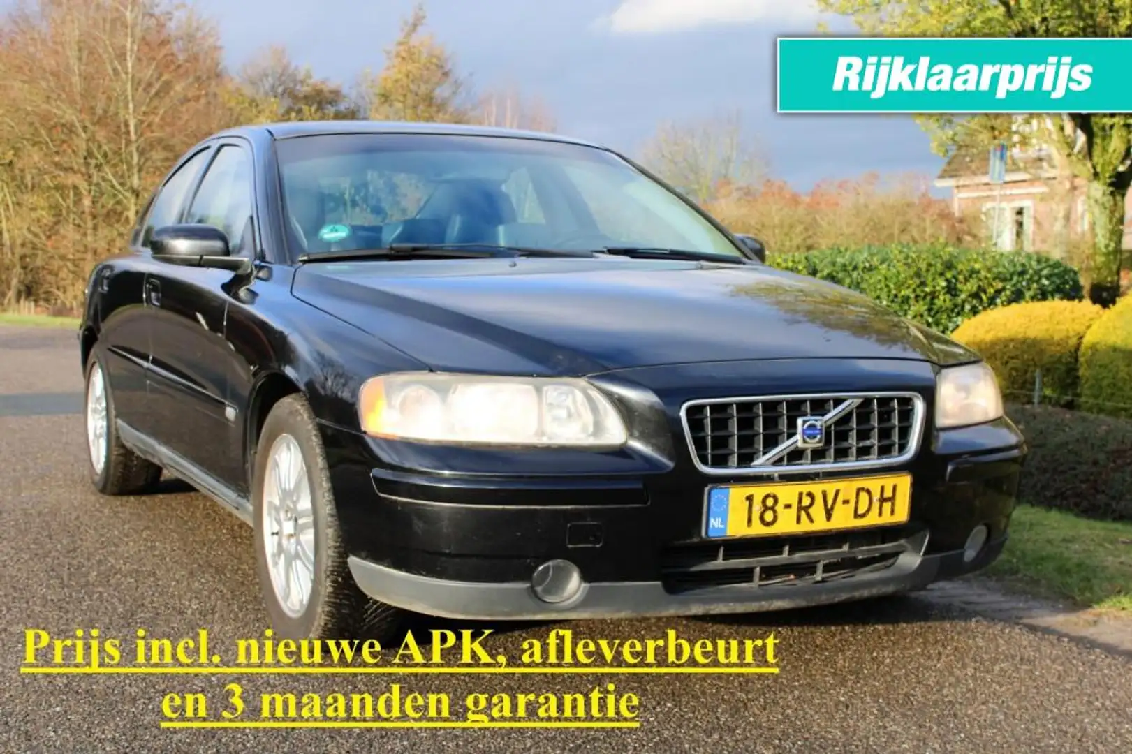Volvo S60 2.4 140pk Kinetic Chrono ECC/cruise/navi/PDC/half Zwart - 1