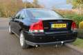 Volvo S60 2.4 140pk Kinetic Chrono ECC/cruise/navi/PDC/half Zwart - thumbnail 2