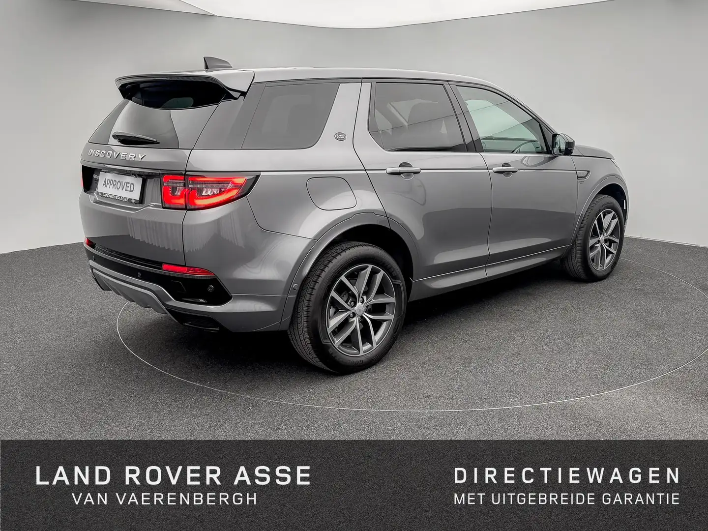 Land Rover Discovery Sport P300e S AWD Grijs - 2