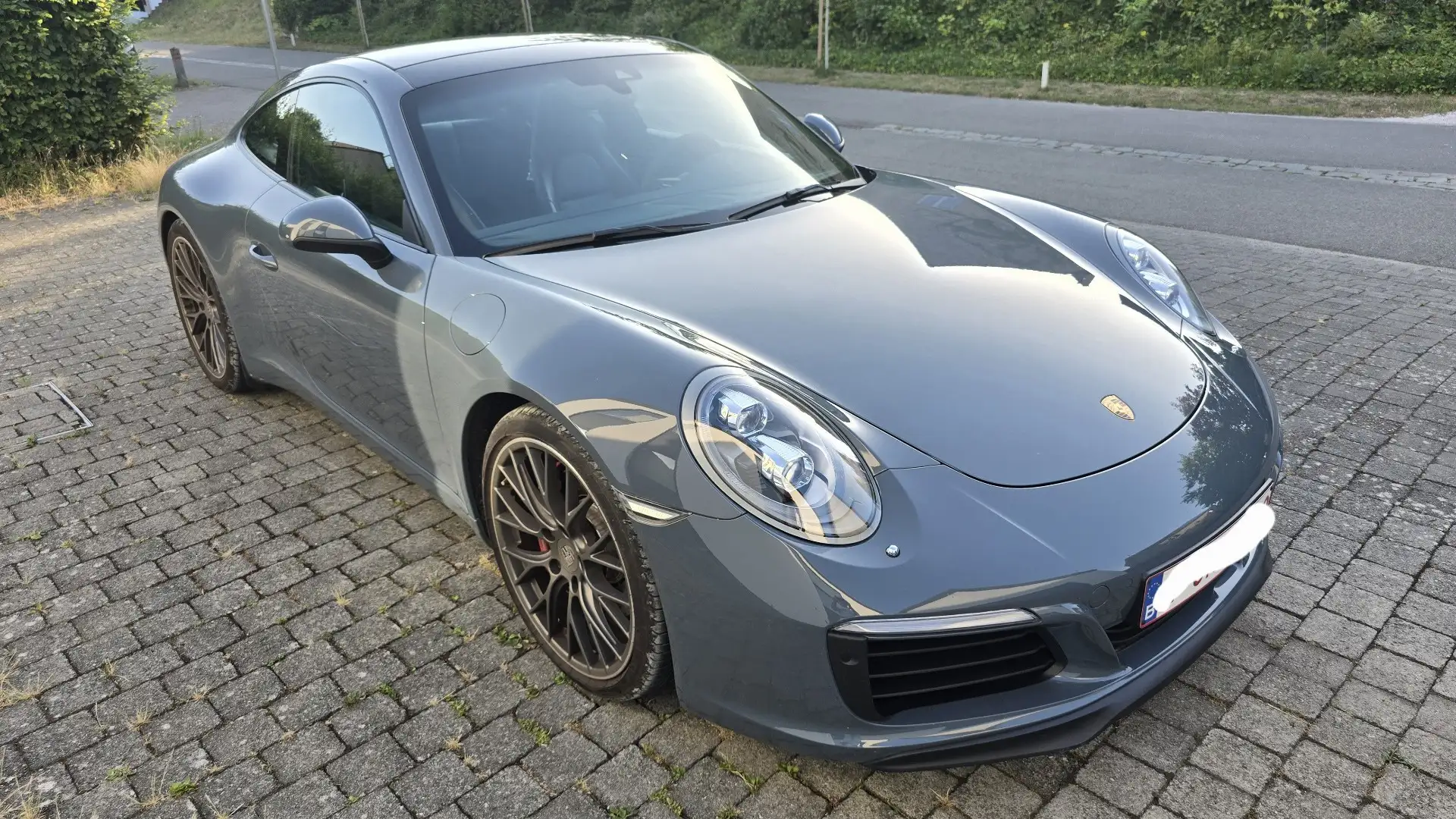 Porsche 911 Carrera 2S Manual - 1