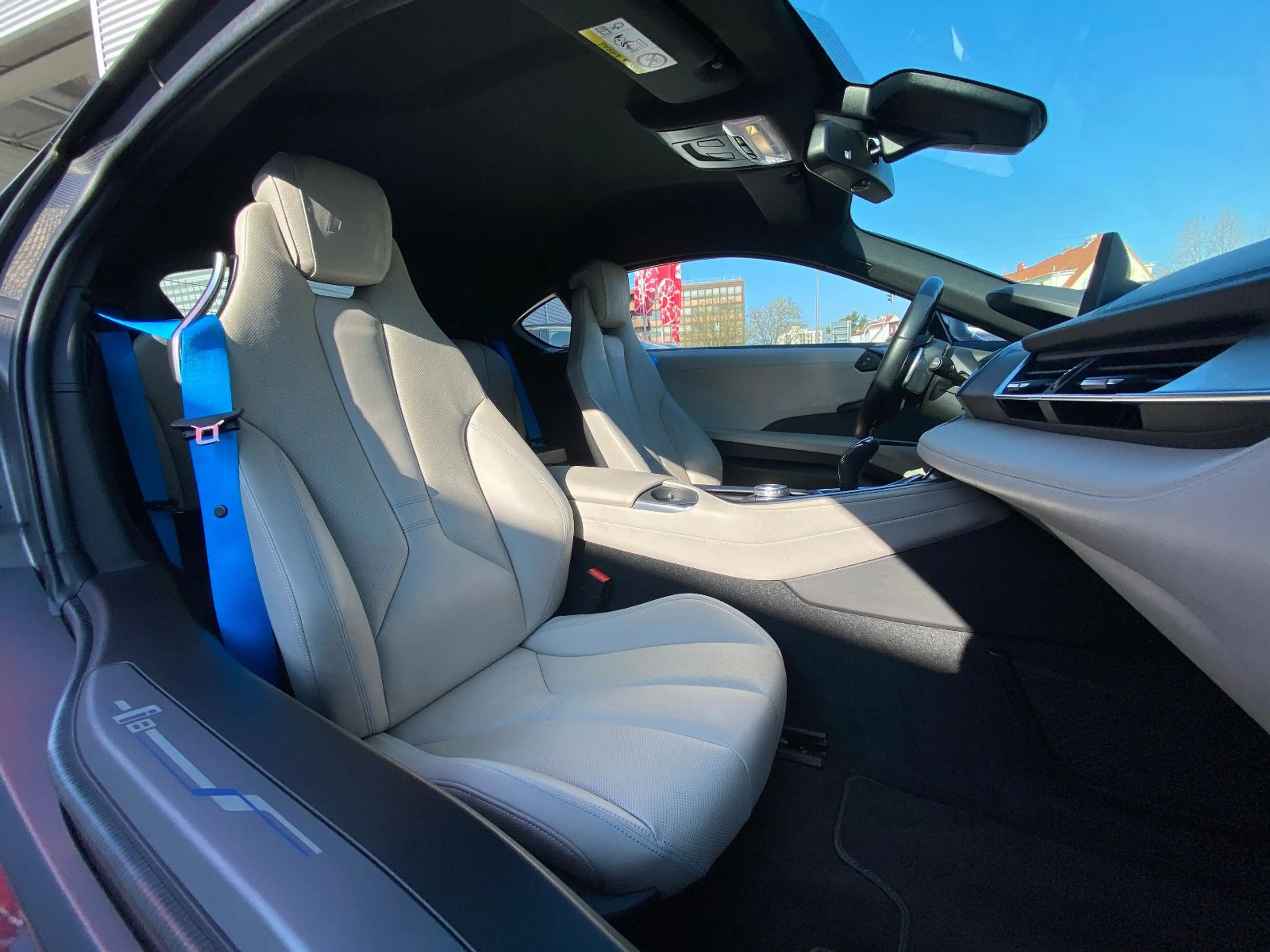 BMW i8 Coupe Pure Impulse Harman-Kardon/HuD/360°/LED — photo 7