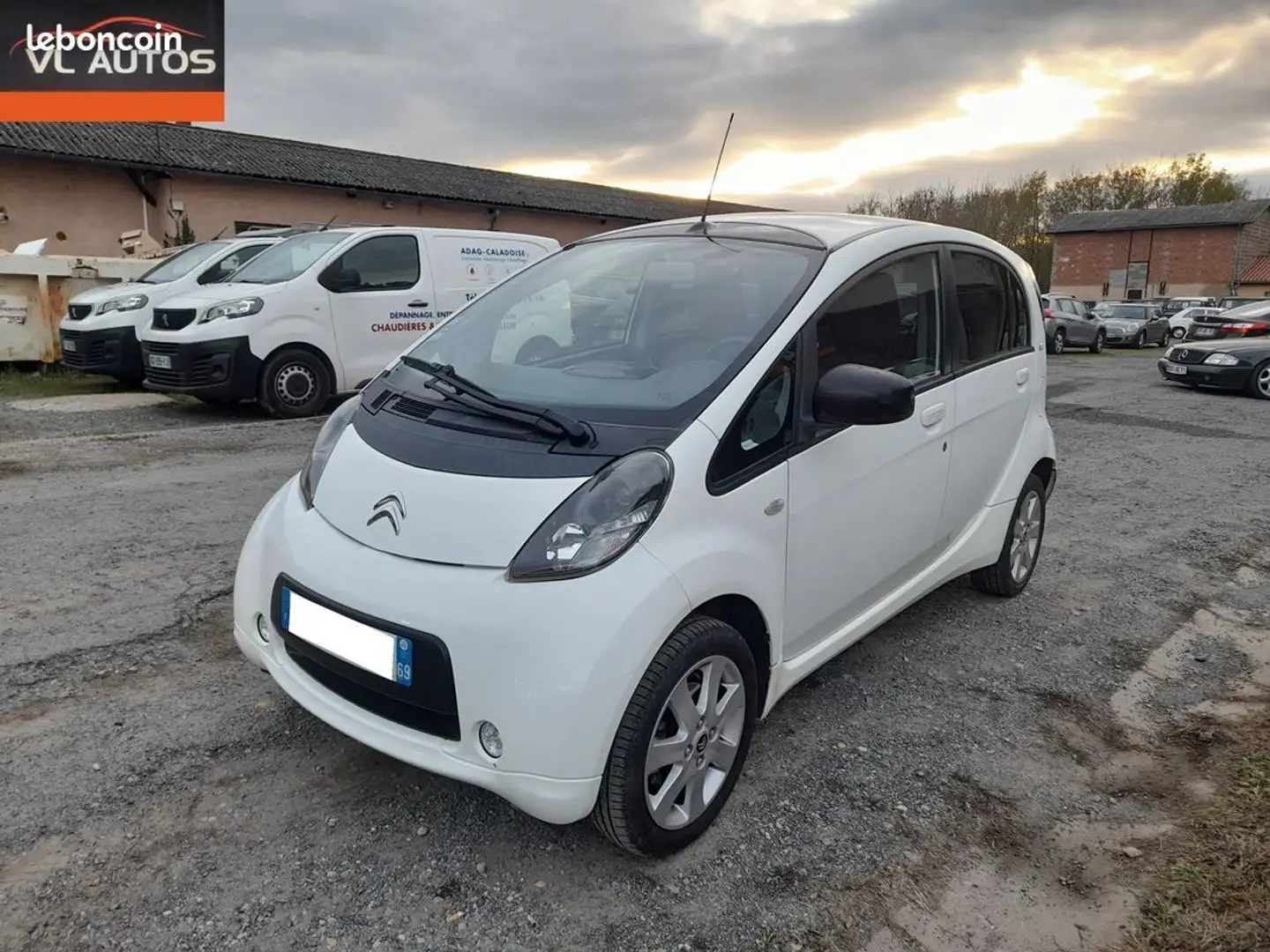 Citroen C-Zero C-Zéro Citroën Electrique Boite automatique Année  Bílá - 2