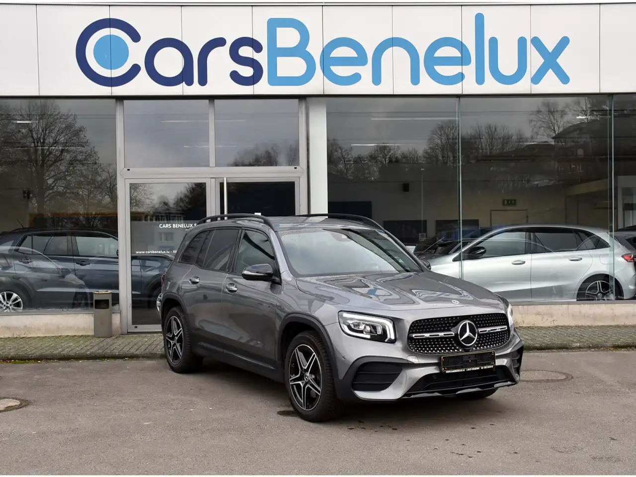 Mercedes-Benz GLB 180
